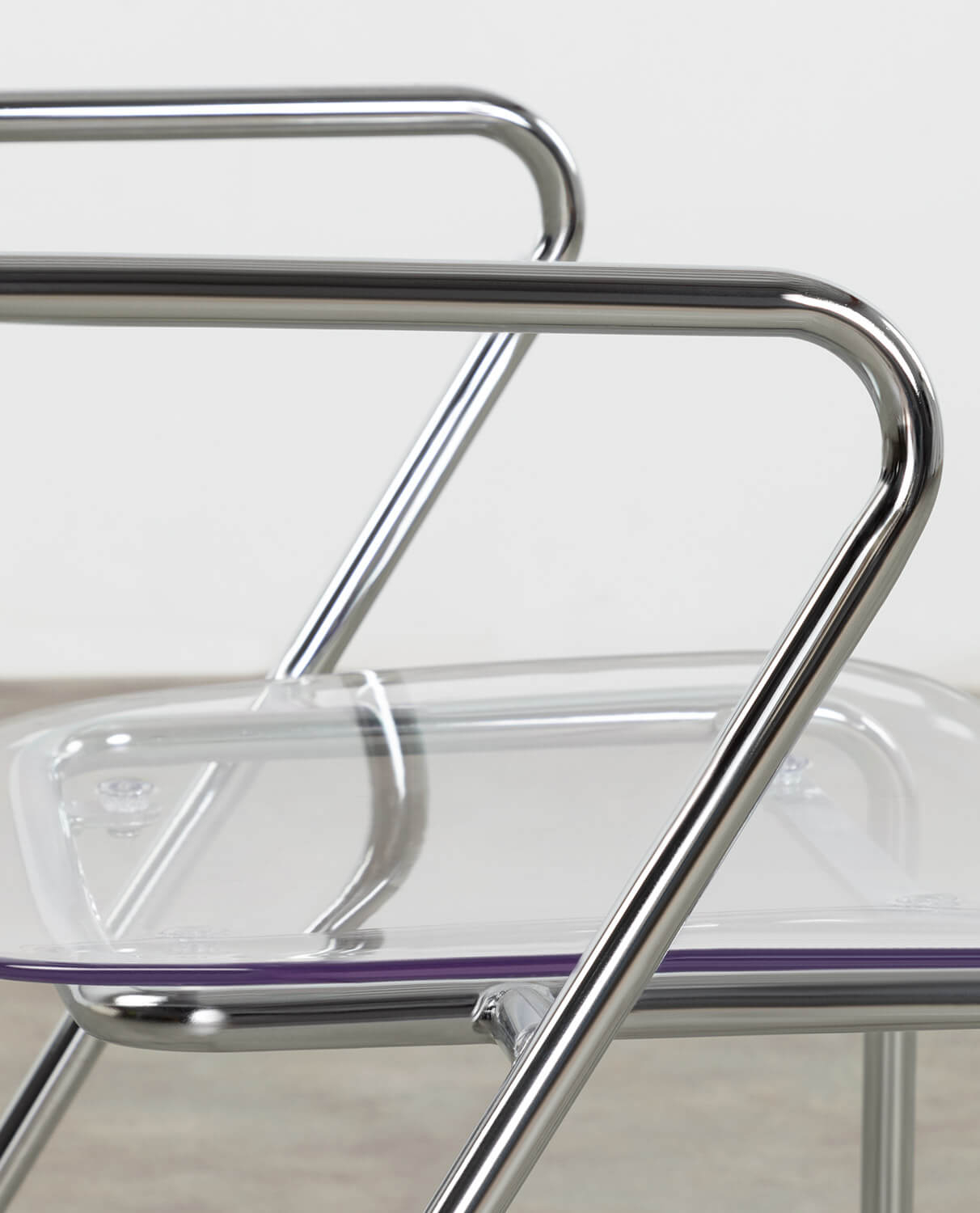 Cadeira de Jantar com Braços em Polietileno e Metal Pinha , imagem de galeria 7