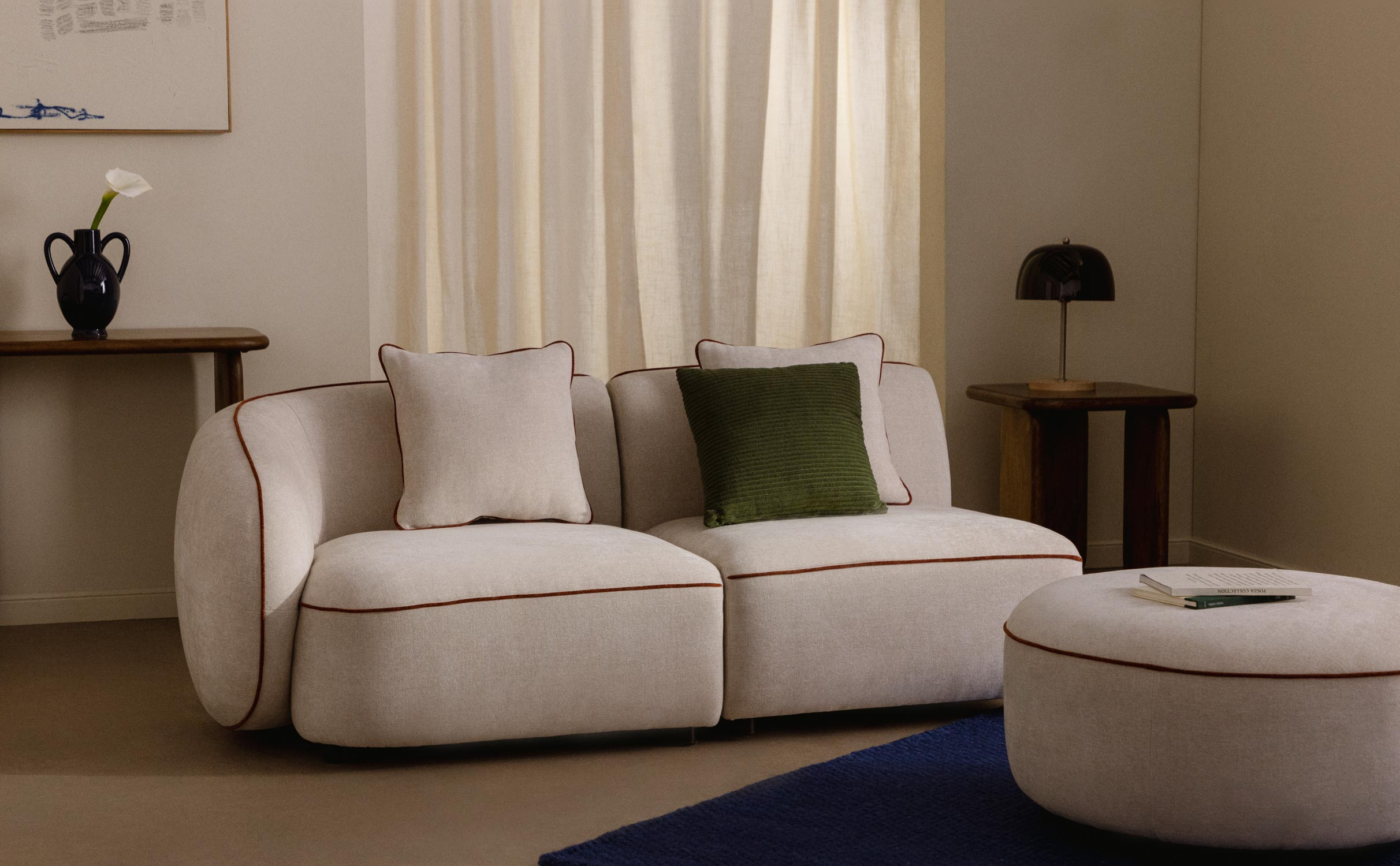 Sofá Modular de Canto 2 Peças com Poltrona e Puff em Tecido Ilham, imagem de galeria 1