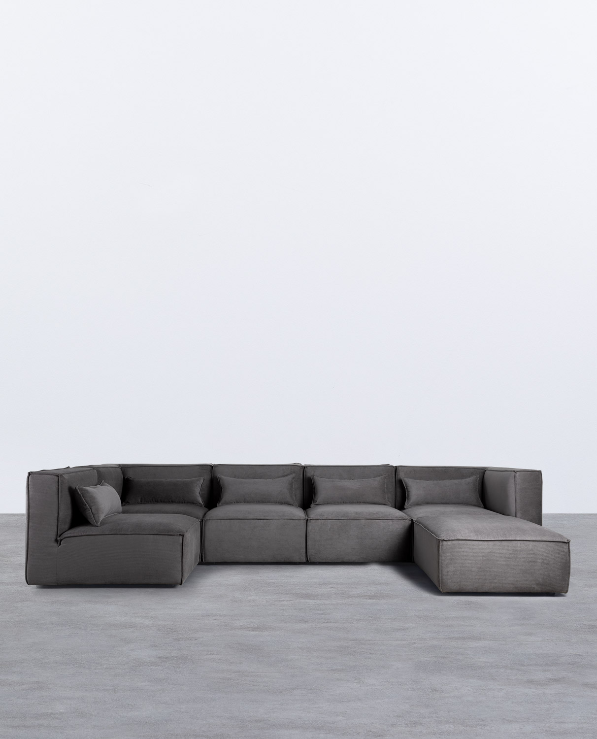 Sofá Modular de 5 Peças e puff em Veludo Kilhe 