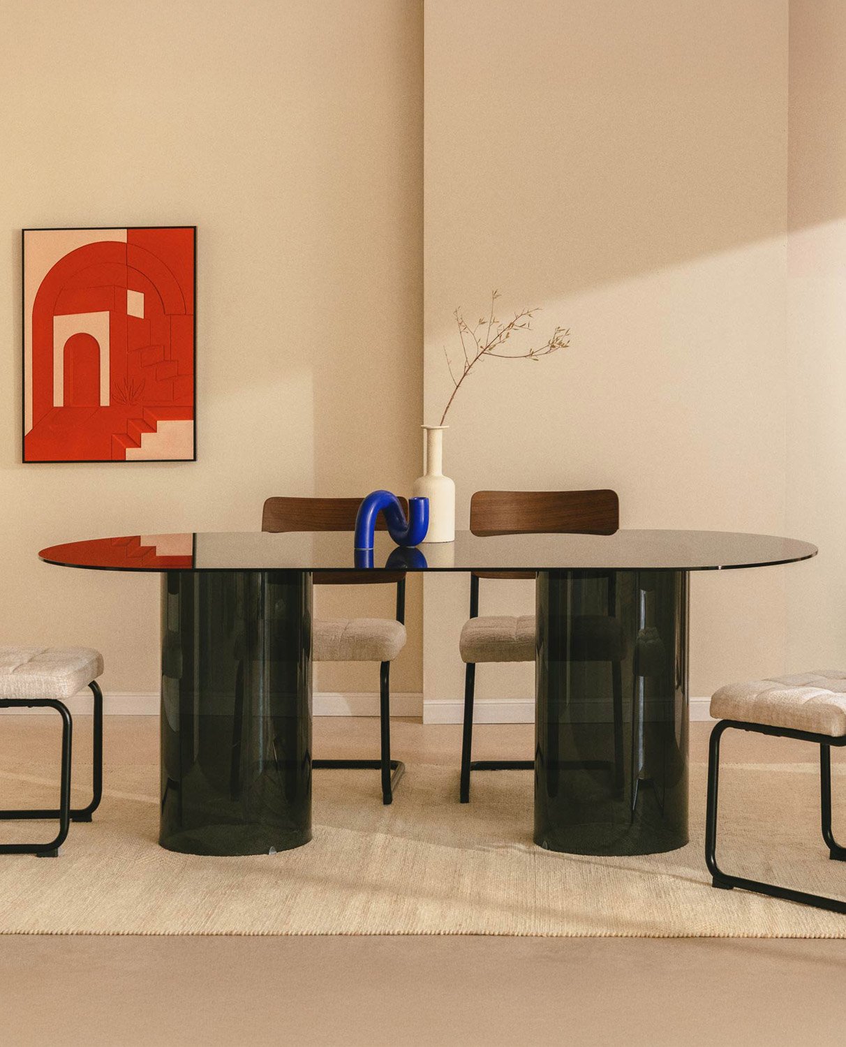 Conjunto de Mesa de Jantar Oval em Vidro Temperado Kolu e 4 Cadeiras em Madeira e Tecido Cuba, imagem de galeria 2