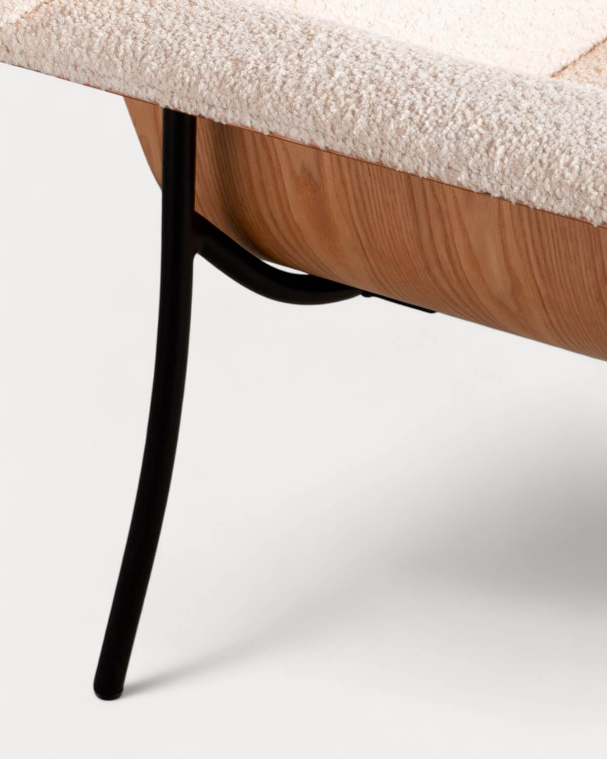 Cadeirão com Apoios de Braços em Madeira e Tecido Rinu, imagem de galeria 8