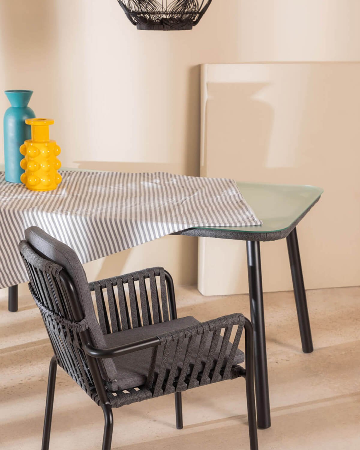 Mesa de Jantar Rectangular de Alumínio e Vidro (160x90 cm) Drian, imagem de galeria 2