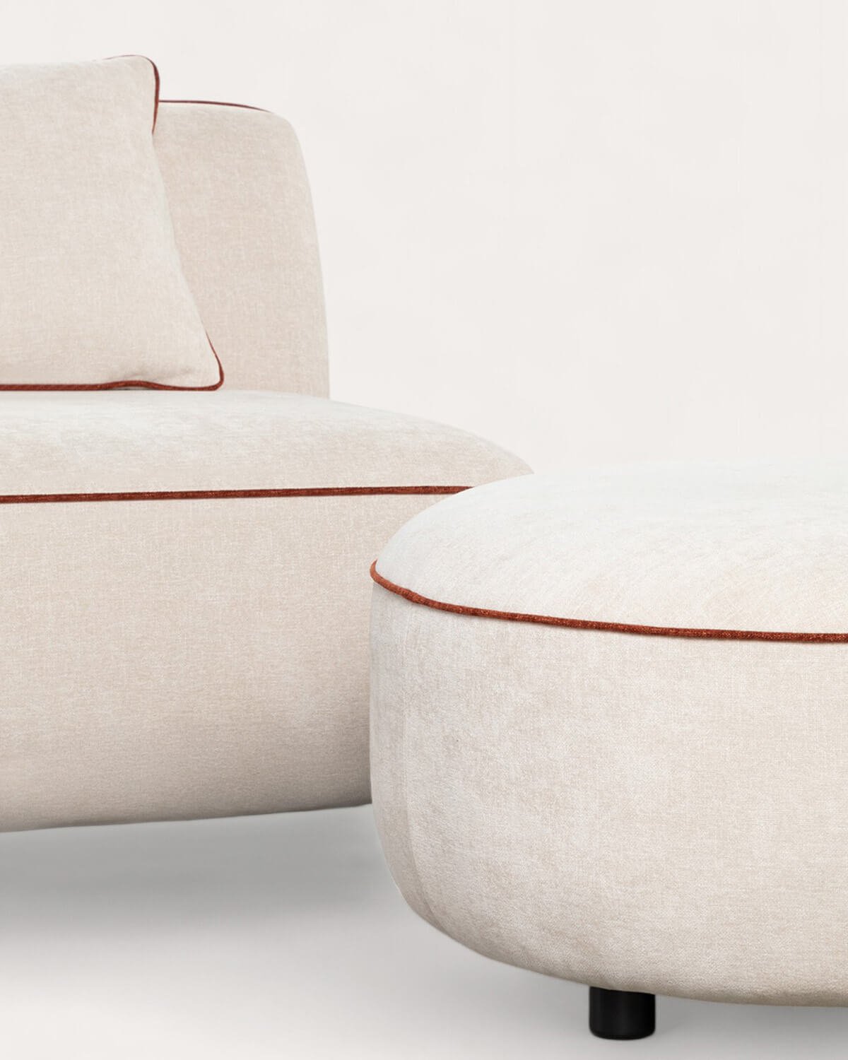 Poltrona Modular com Puff Redondo em Tecido Ilham , imagem de galeria 4