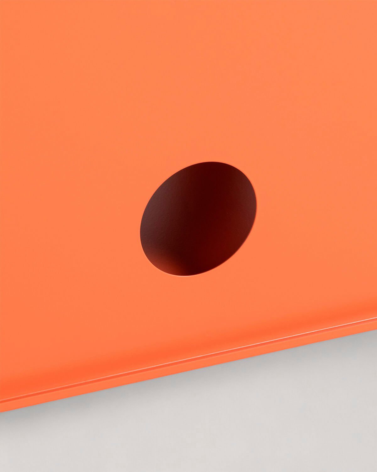 Armário para TV Soan de 3 Portas em Aço Laminado e Vidro, imagem de galeria 6