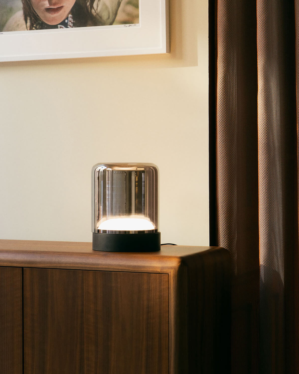 Candeeiro de Mesa LED de metal Berat, imagem de galeria 2