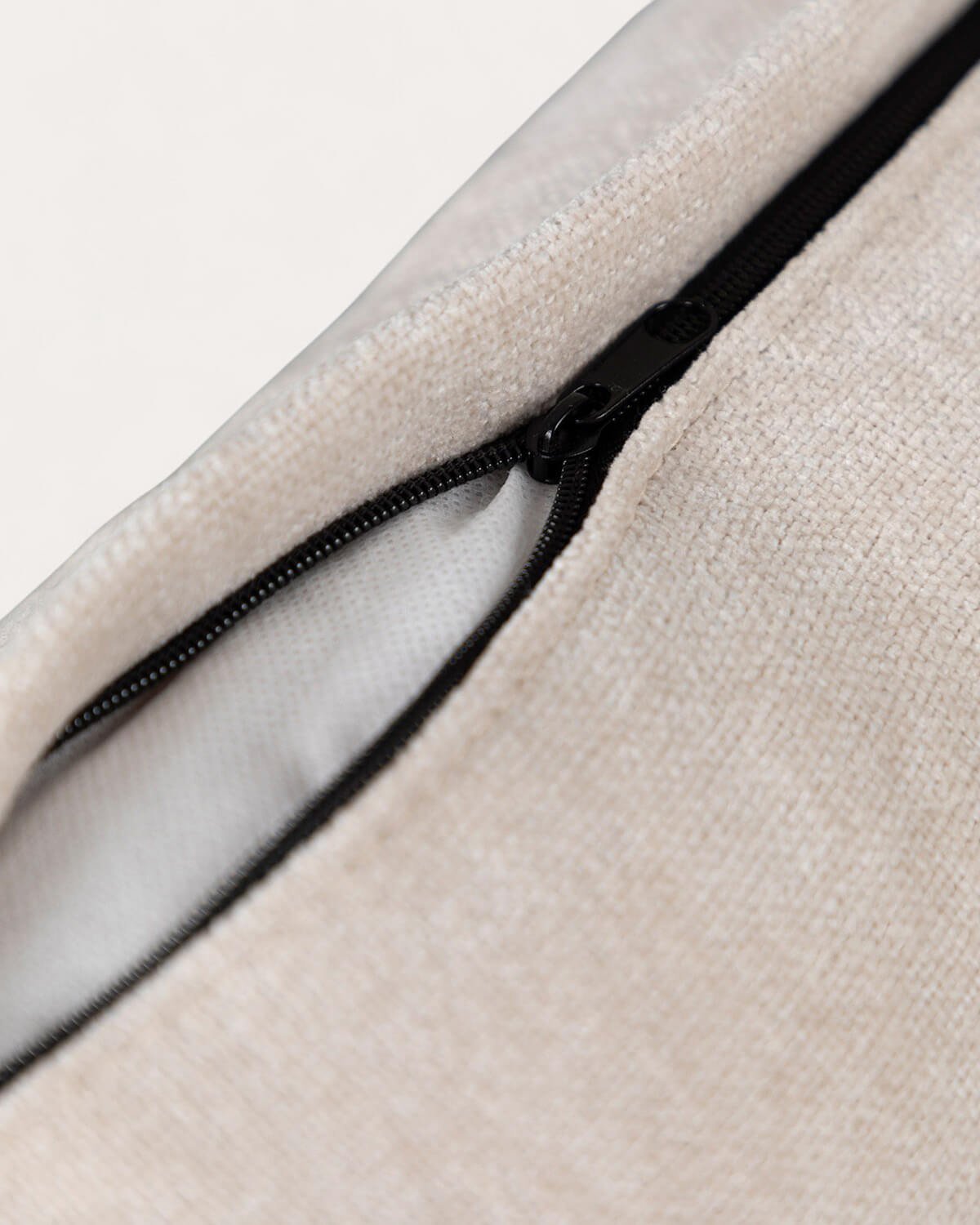 Almofada Cilíndrica em Tecido (64xØ15 cm) Ilham, imagem de galeria 6