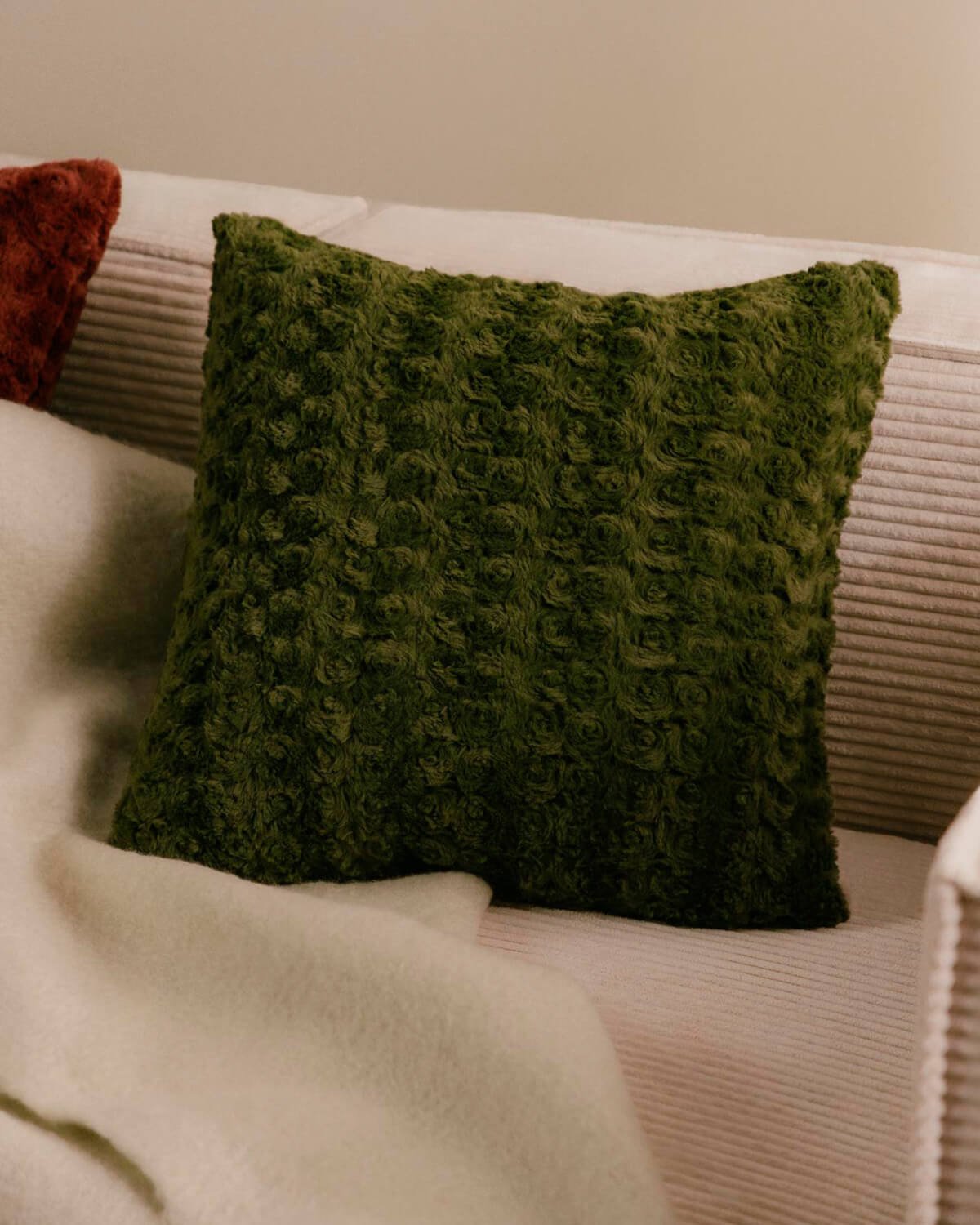 Almofada Quadrada de Tecido (45x45 cm) Sulli Furry, imagem de galeria 2