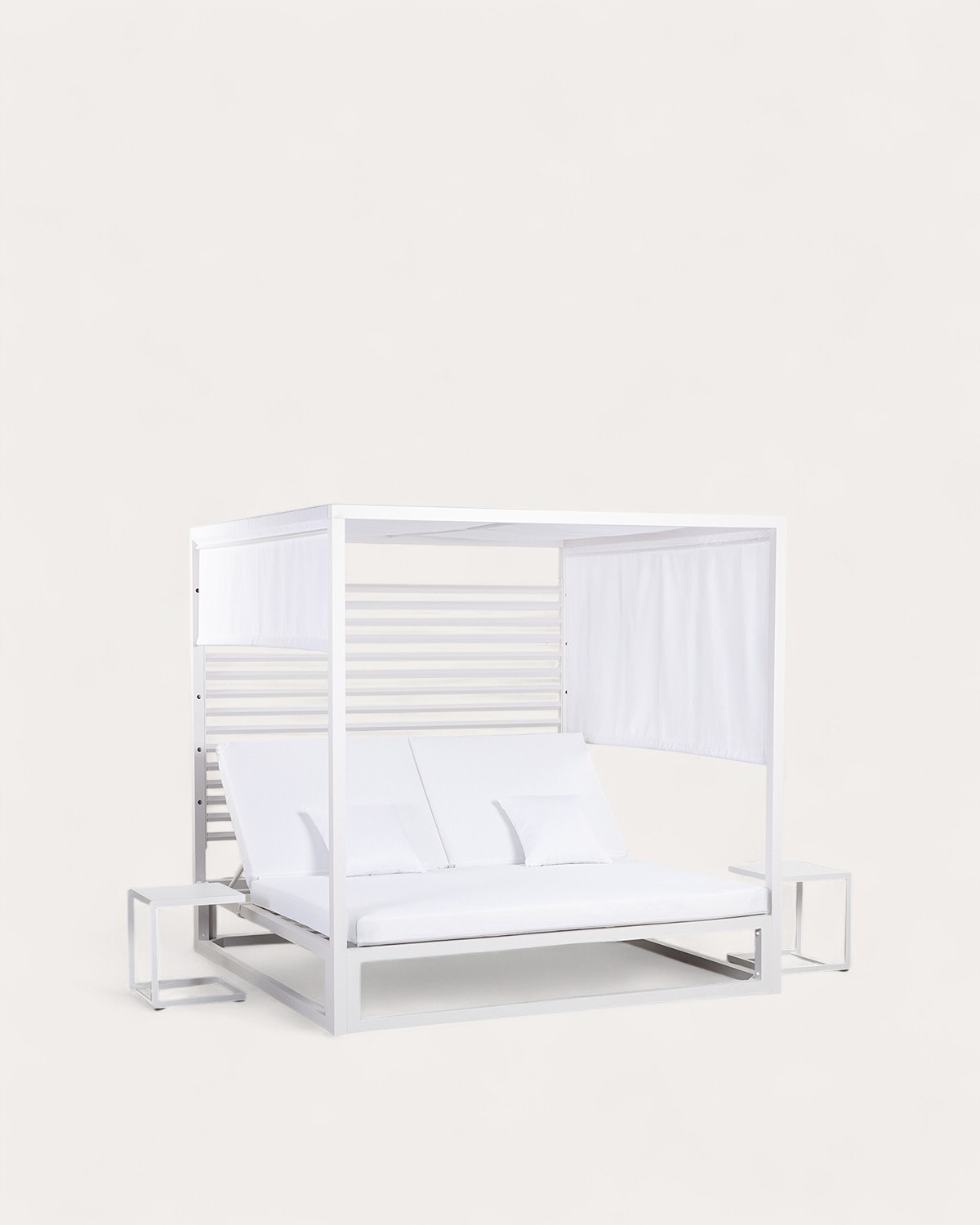 Set de Cama Reclinável Balinesa Mersia e 2 Mesas Laterais de Alumínio (40x40 cm) Kreta Colours, imagem de galeria 1