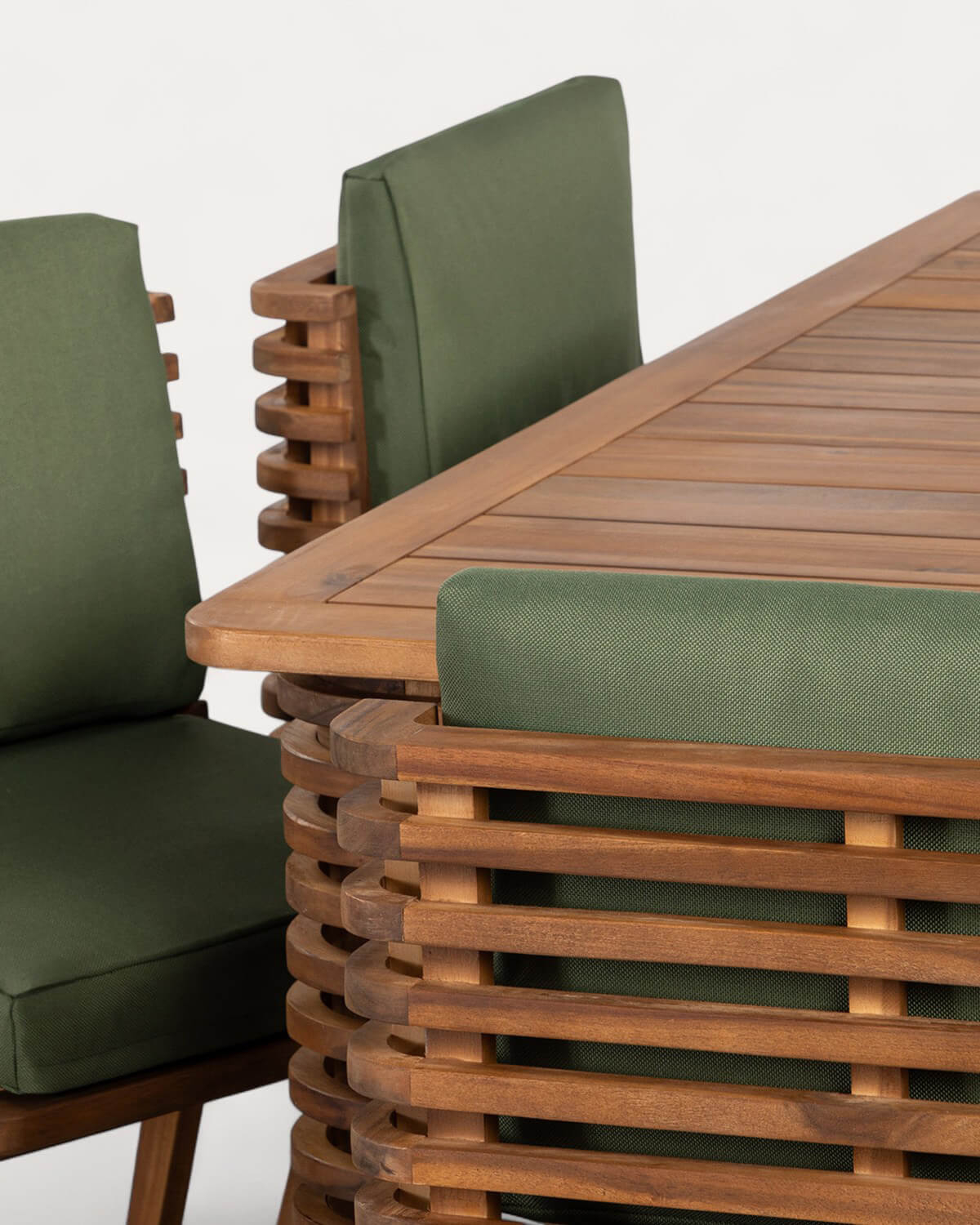 Conjunto de Mesa Quadrada (160x160 cm) e 8 Cadeiras em Madeira de Acácia e Tecido para Exterior Hazan, imagem de galeria 4