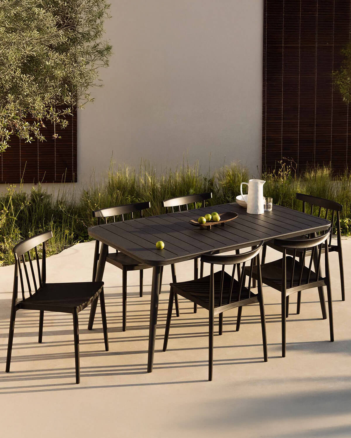 Conjunto de Mesa Retangular de Alumínio (160x90 cm) Cancun e 6 Cadeiras de Polipropileno para Área Externa Sunty, imagem de galeria 2