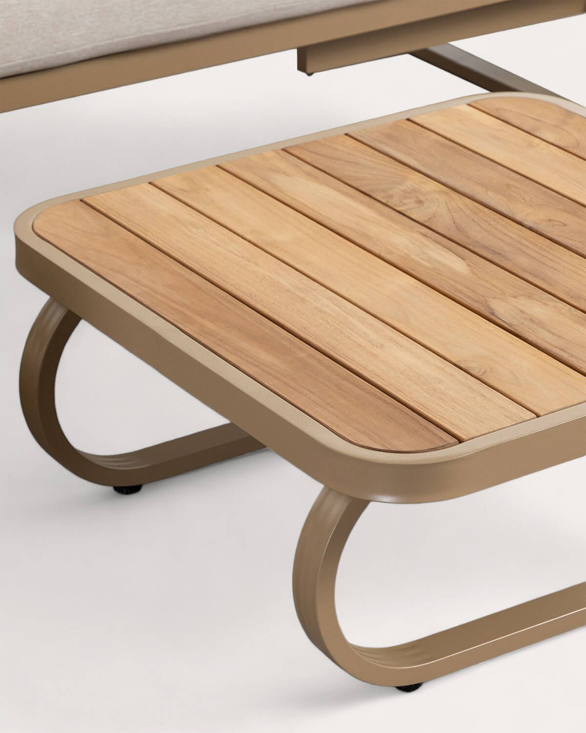 Conjunto de Jardim com 2 Sofás, 1 Poltrona e Mesa de Centro em Madeira de Teca e Metal Emilia, imagem de galeria 9