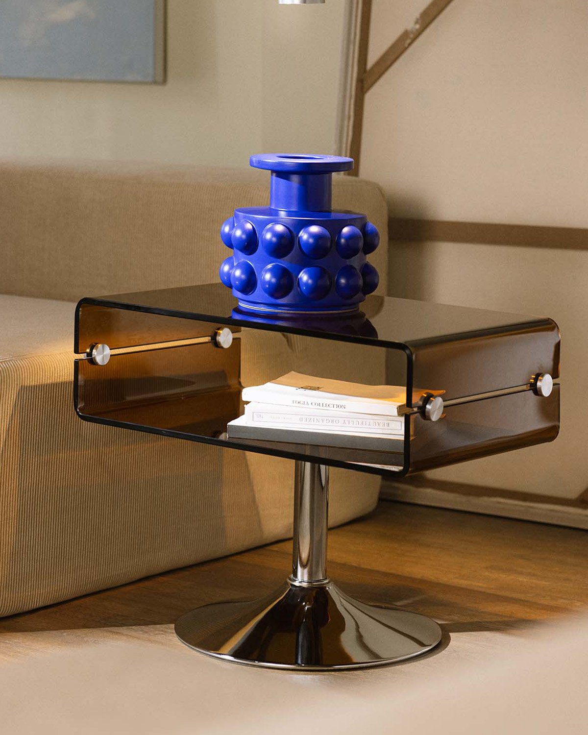 Mesa Lateral Retangular de Vidro e Metal (61x38 cm) Hedy, imagem de galeria 2