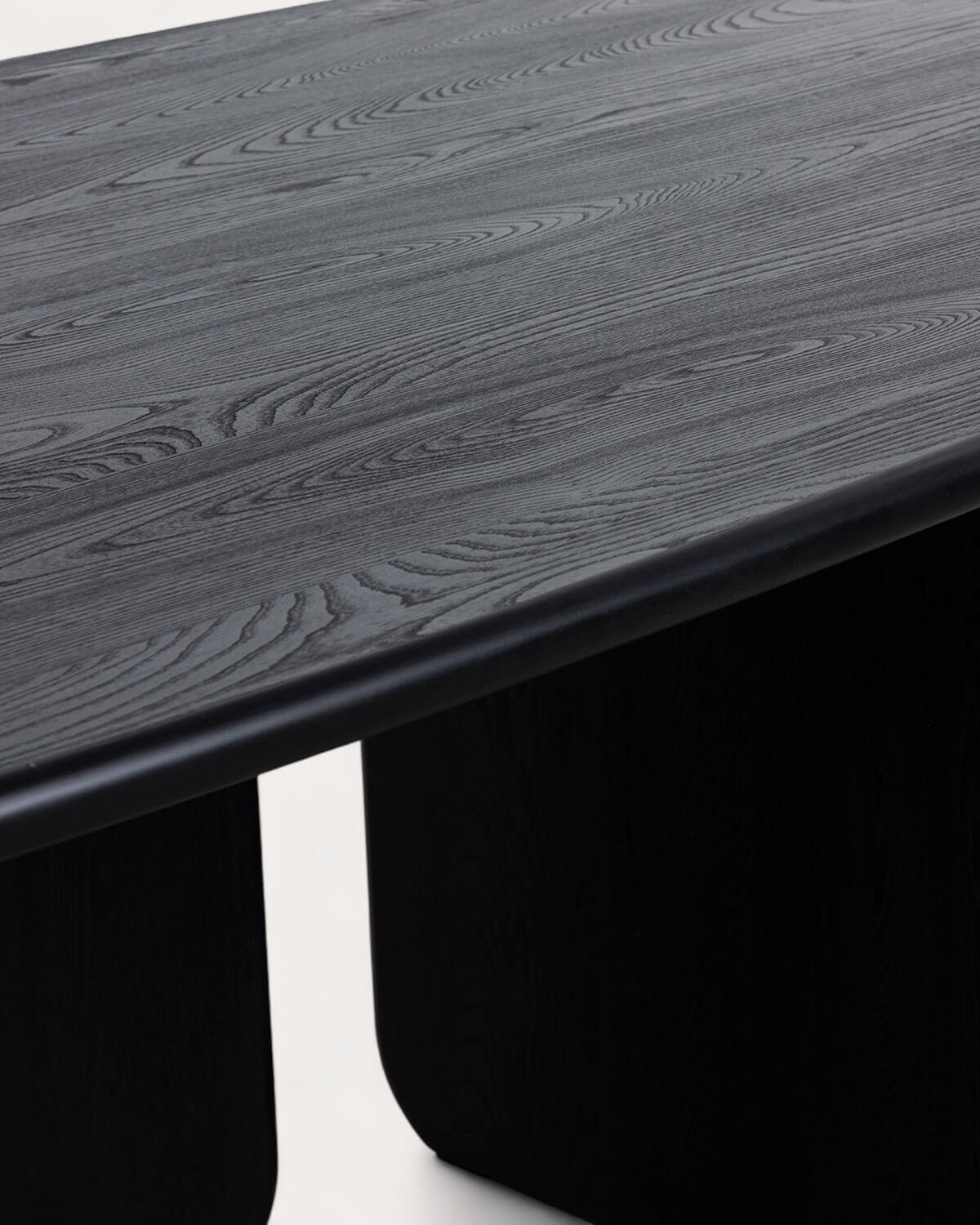 Conjunto de Mesa de Jantar Retangular (220x110 cm) Kuroen e 8 Cadeiras de Madeira por Josef, imagem de galeria 6