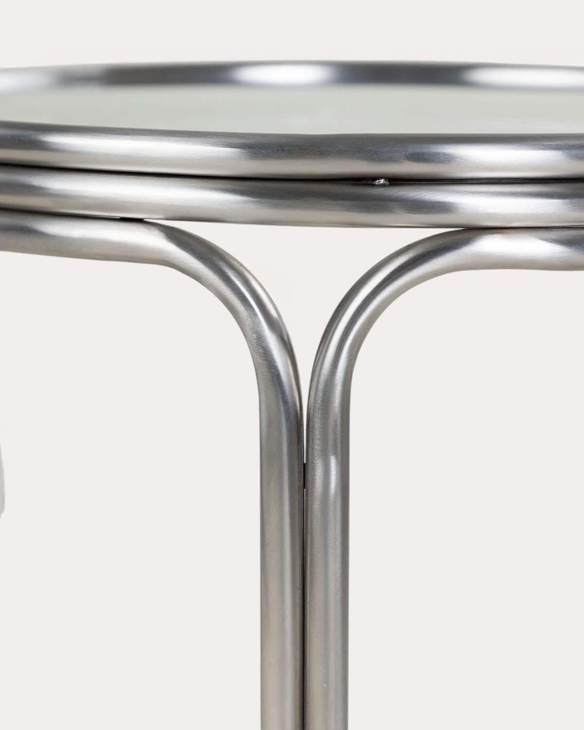 Mesa Lateral Redonda em Metal e Vidro Temperado (Ø40 cm) Massia, imagem de galeria 4