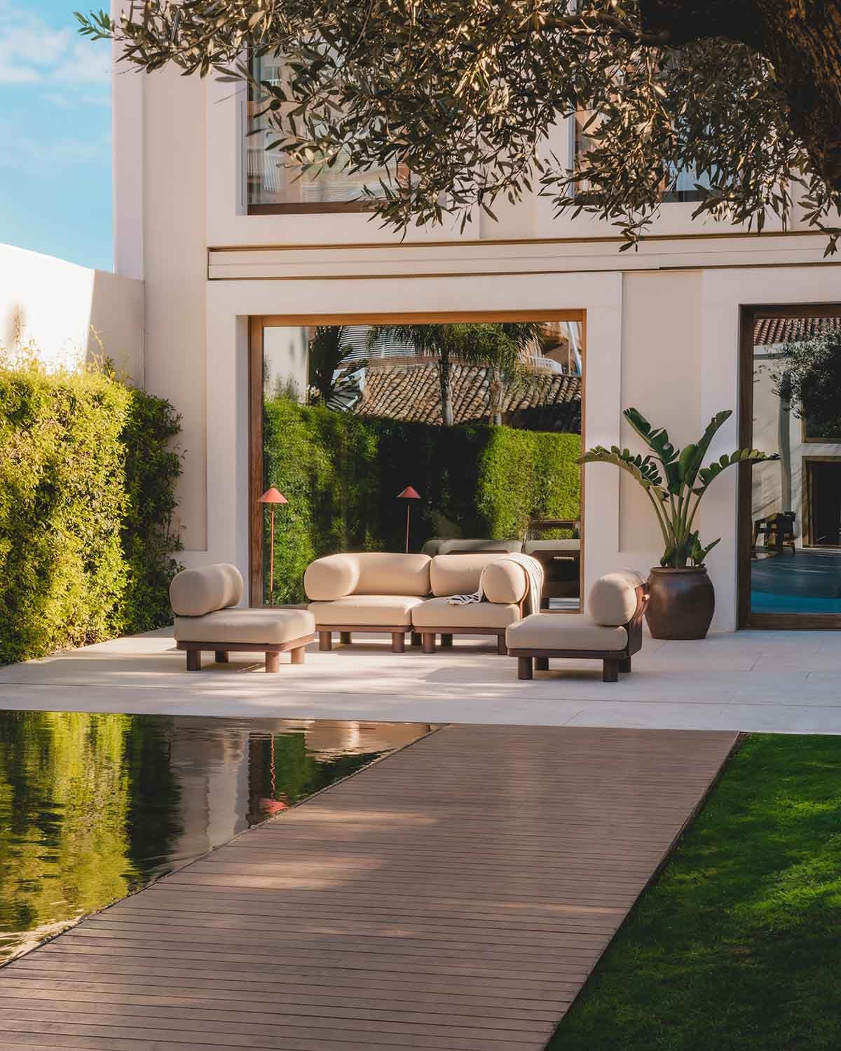 Sofá de Jardim Modular de 4 Peças com 2 Módulos de Canto e 2 Módulos Centrais em Alumínio e Tecido Lantana, imagem de galeria 2