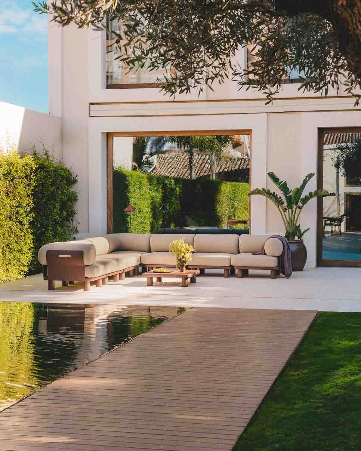 Conjunto de Jardim com 4 Módulos Centrais, 3 Módulos de Canto e Mesa de Centro em Alumínio e Tecido Lantana, imagem de galeria 2