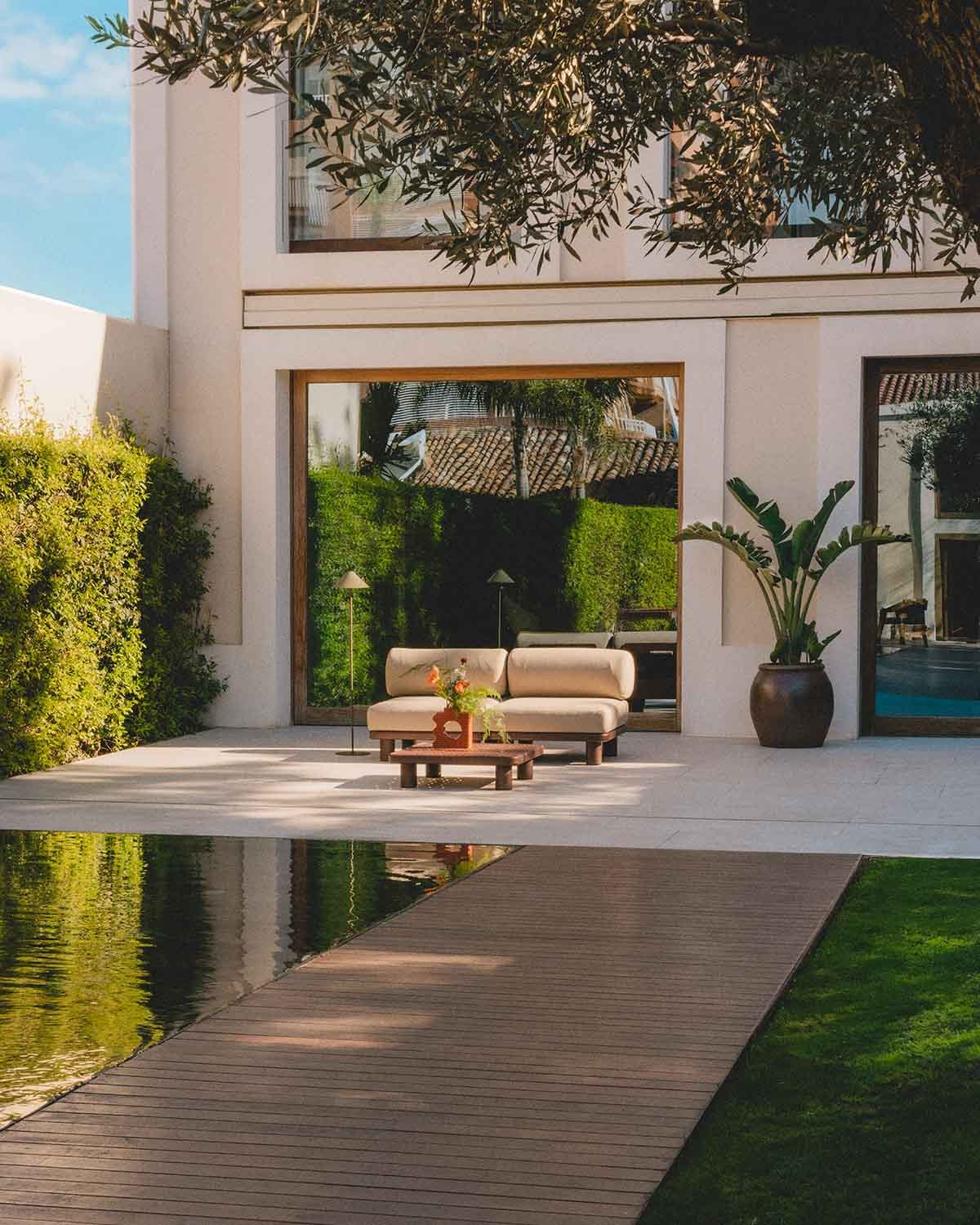 Conjunto de Jardim com 2 Módulos Centrais e Mesa de Centro em Alumínio e Tecido Lantana, imagem de galeria 2