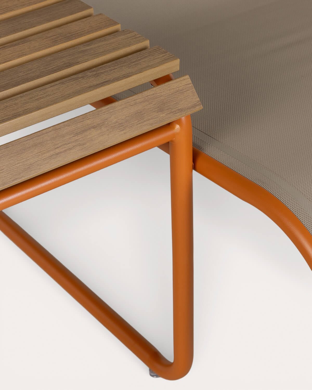 Conjunto de Poltronas de Jardim com Mesa Lateral de Alumínio Dreisi, imagem de galeria 5