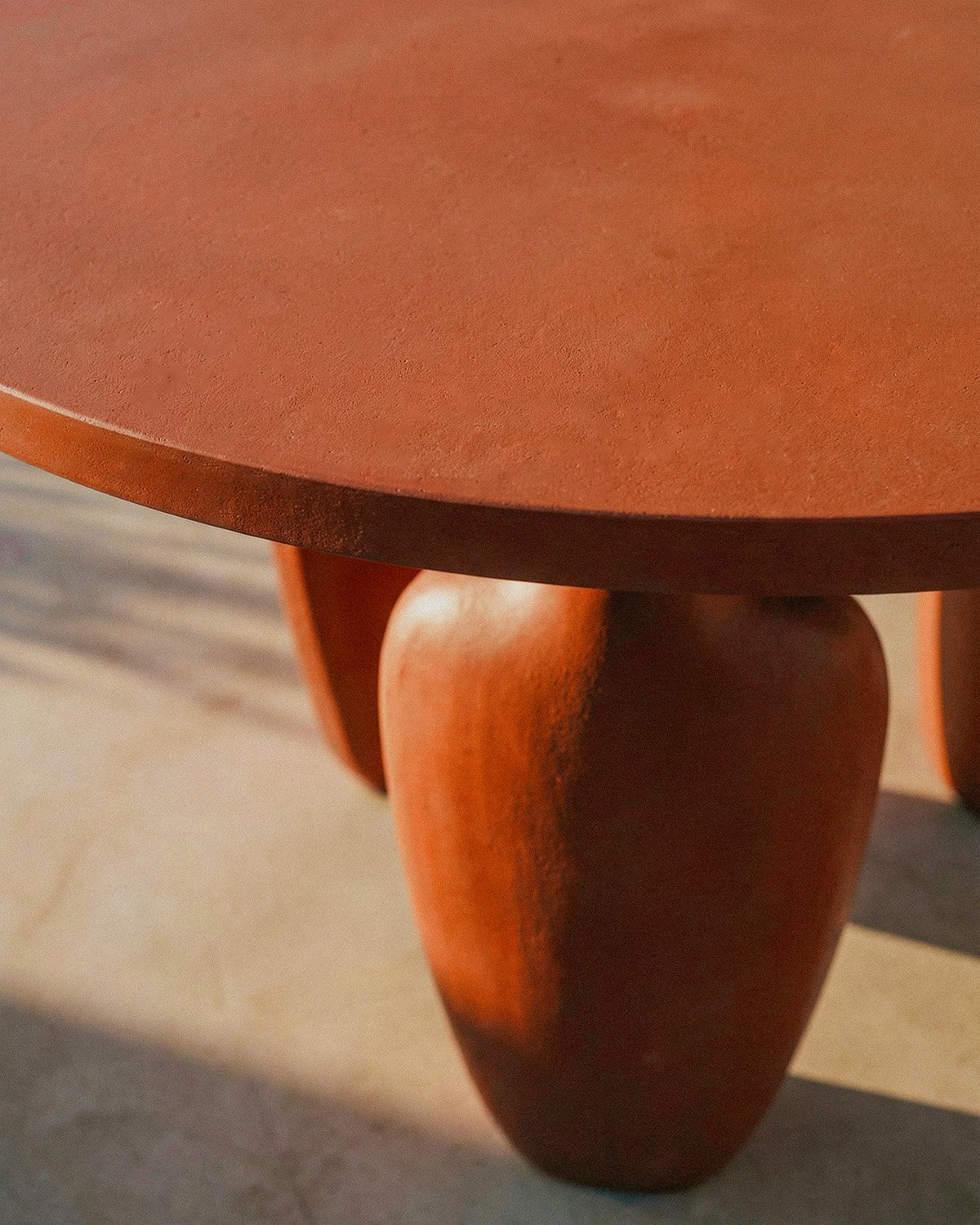 Mesa de Exterior Redonda de Cemento (Ø120 cm) Ylena, imagem de galeria 3