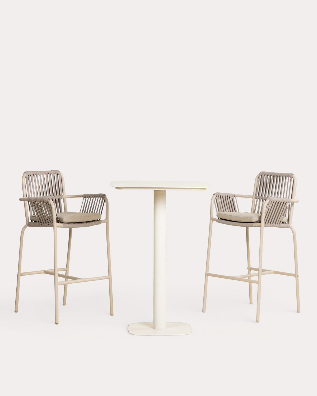 Conjunto de Mesa Alta Quadrada (70x70 cm) Zoilo e 2 Banquetas Altas de Alumínio (75 cm) Drian para Exterior