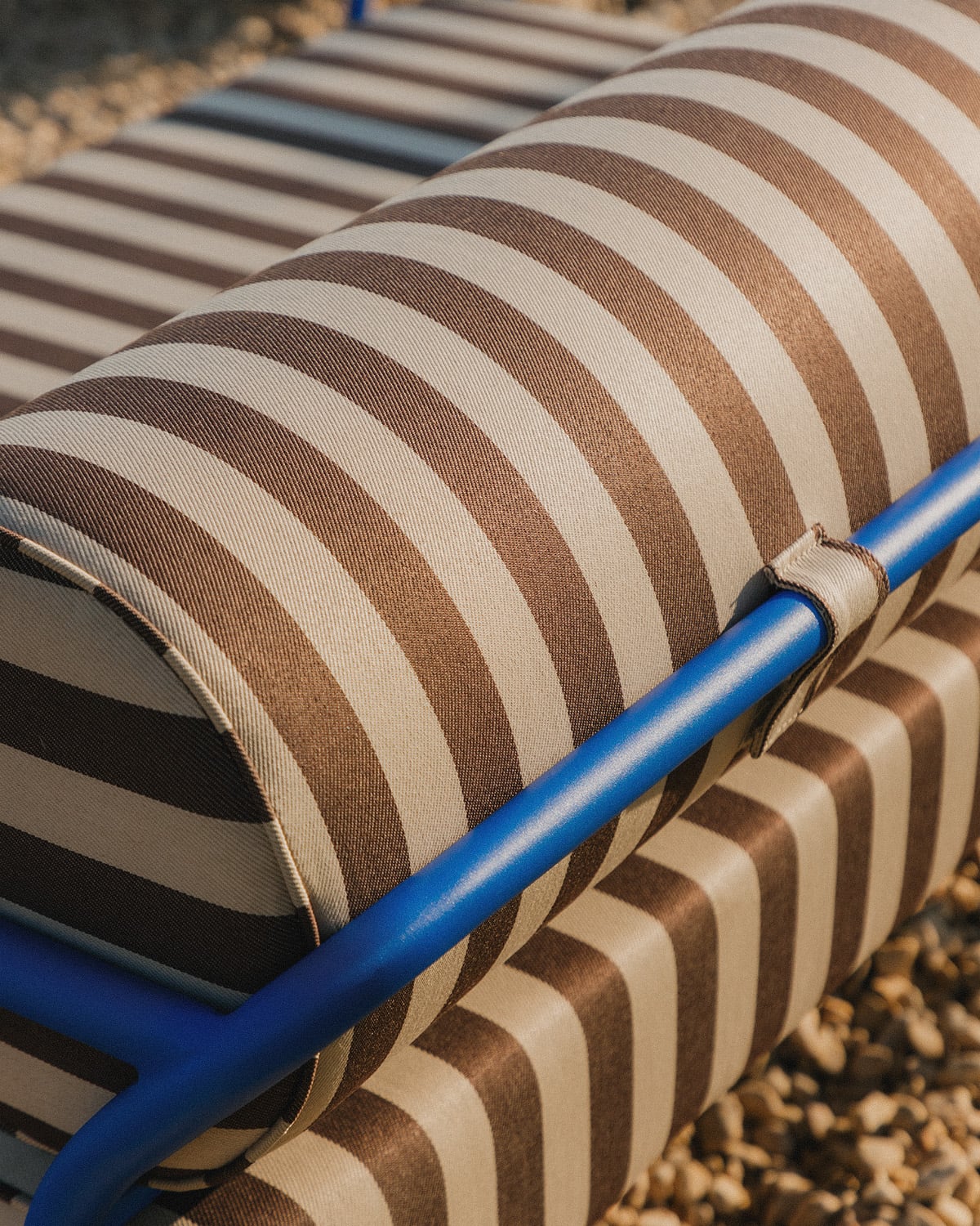 Sofá de Jardim de 2 Lugares em Metal e Tecido Mitha, imagem de galeria 3