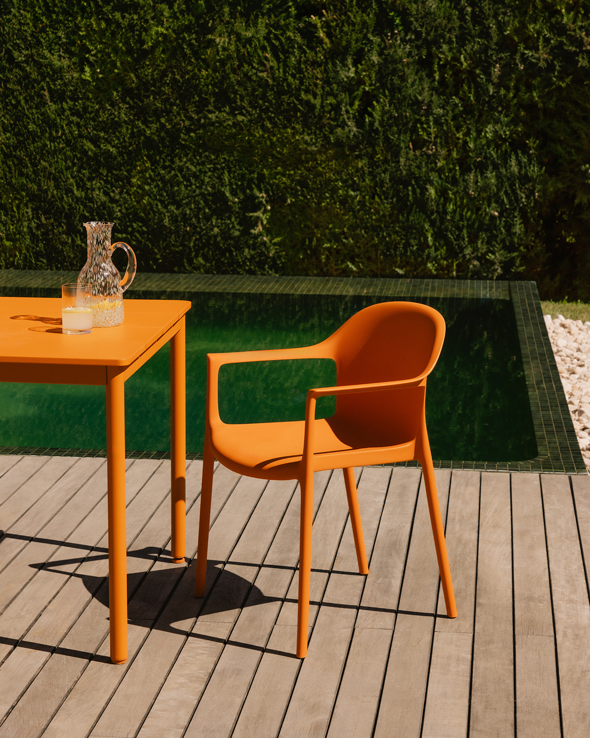 Conjunto de Mesa Retangular de Metal (200x90 cm) Dessie e 8 Cadeiras em Polipropileno Juana de Exterior, imagem de galeria 3