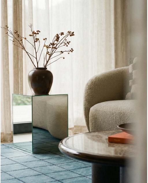 Mesa Lateral Quadrada em Vidro (40x40 cm) Ninel