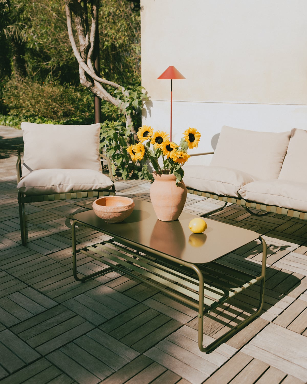 Conjunto de Jardim com Sofá de 2 Lugares, 2 Poltronas e Mesa de Centro em Metal e Tecido Ohiane, imagem de galeria 6