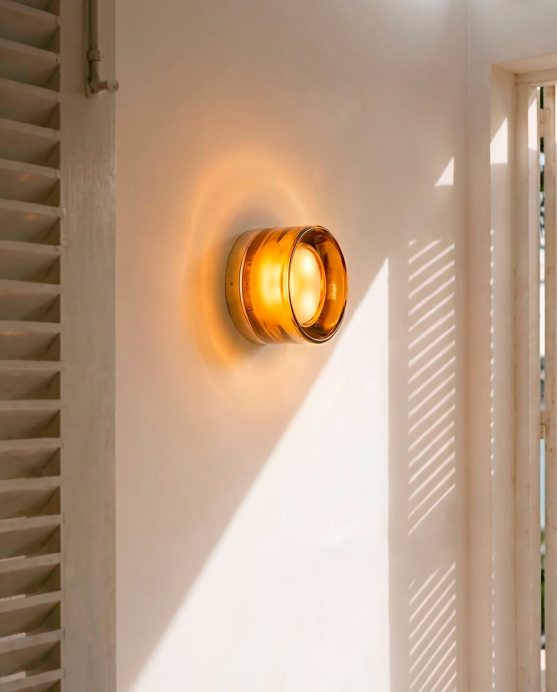 Luminária de Parede LED Externa de Vidro Yasu, imagem de galeria 2