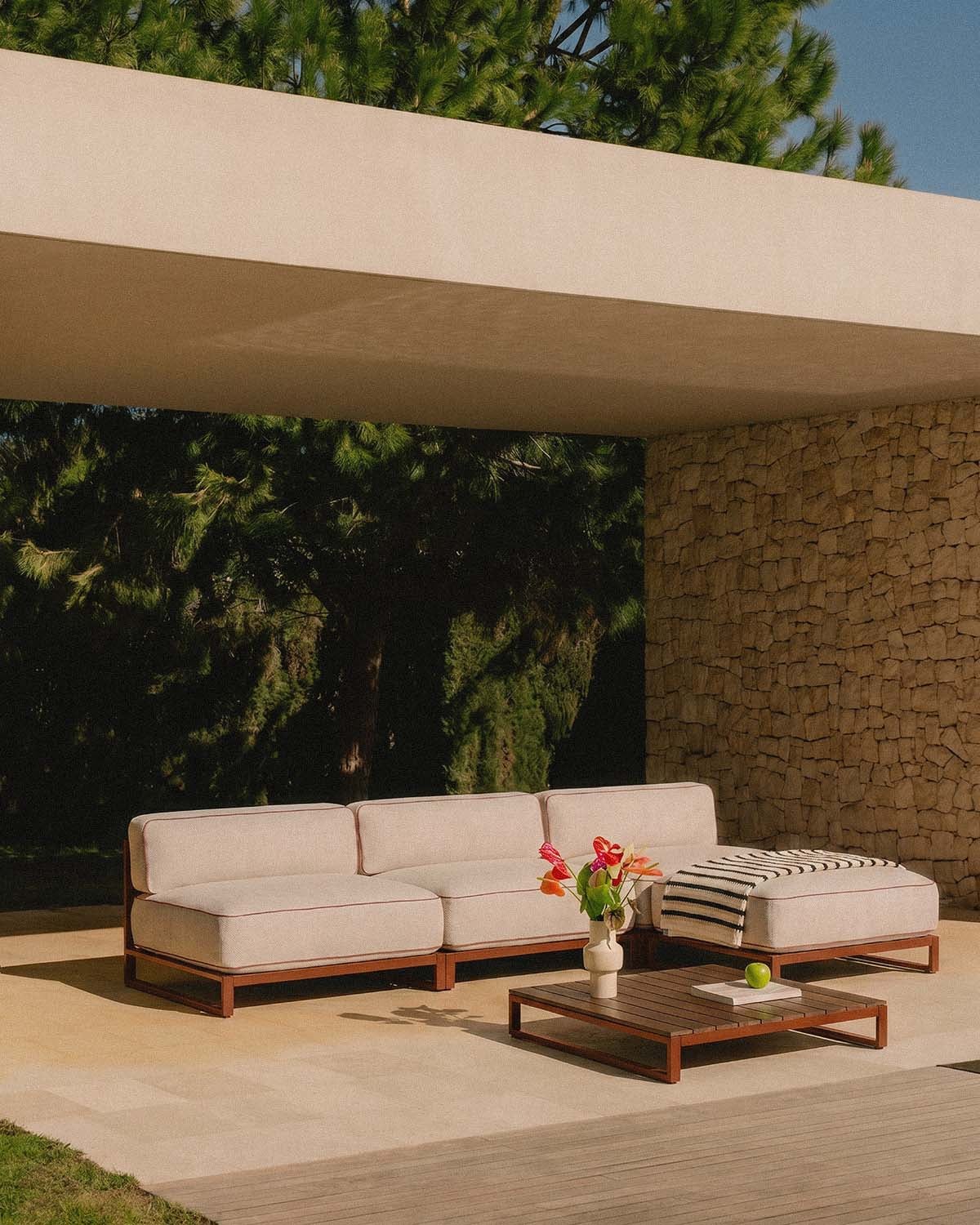 Conjunto de Sofá Modular de Jardim com 3 Peças Módulo Central e Módulo Otomano em Metal e Tecido Kristen, imagem de galeria 2