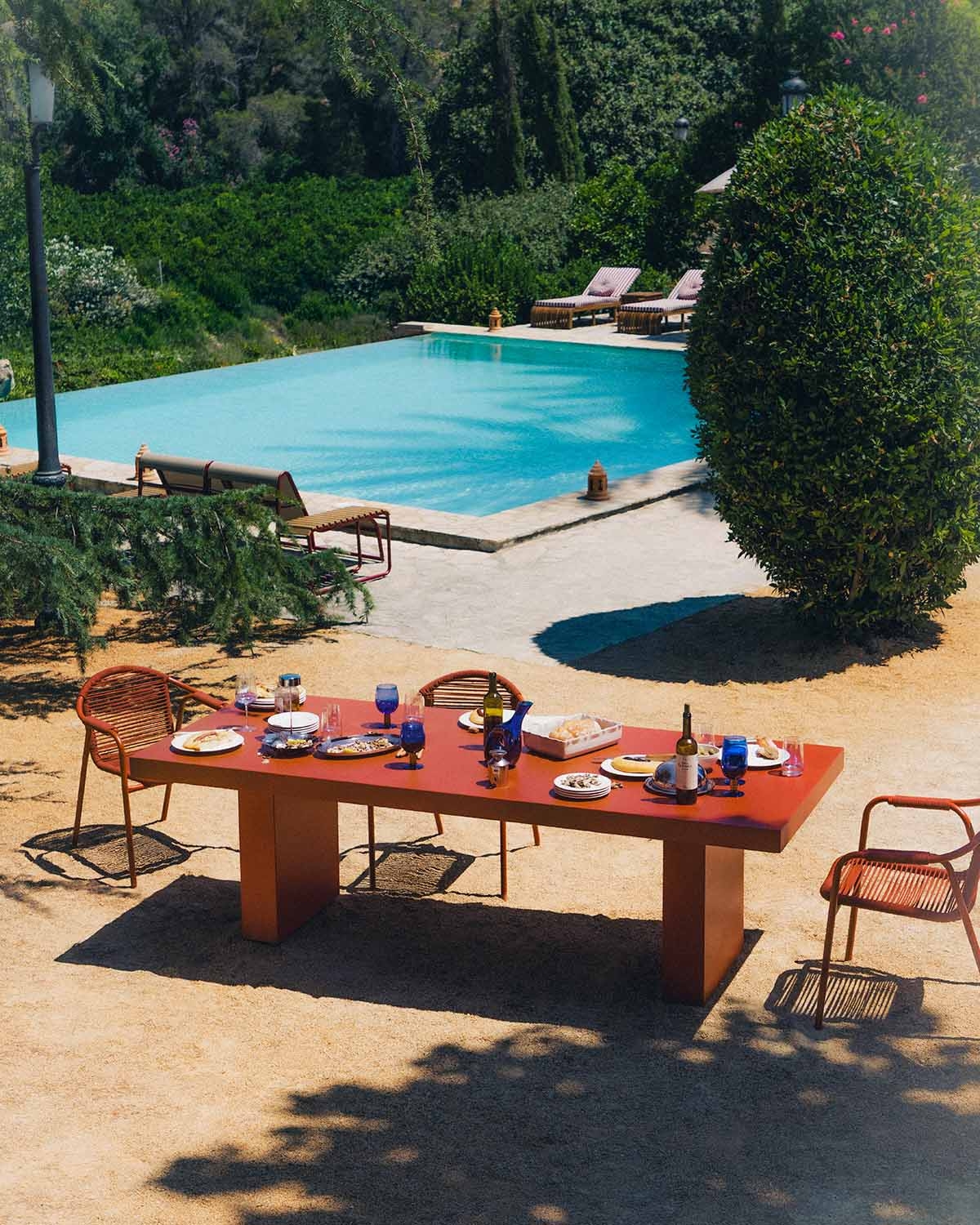Mesa de exterior retangular 245x100 cm em cimento Itxaso, imagem de galeria 2