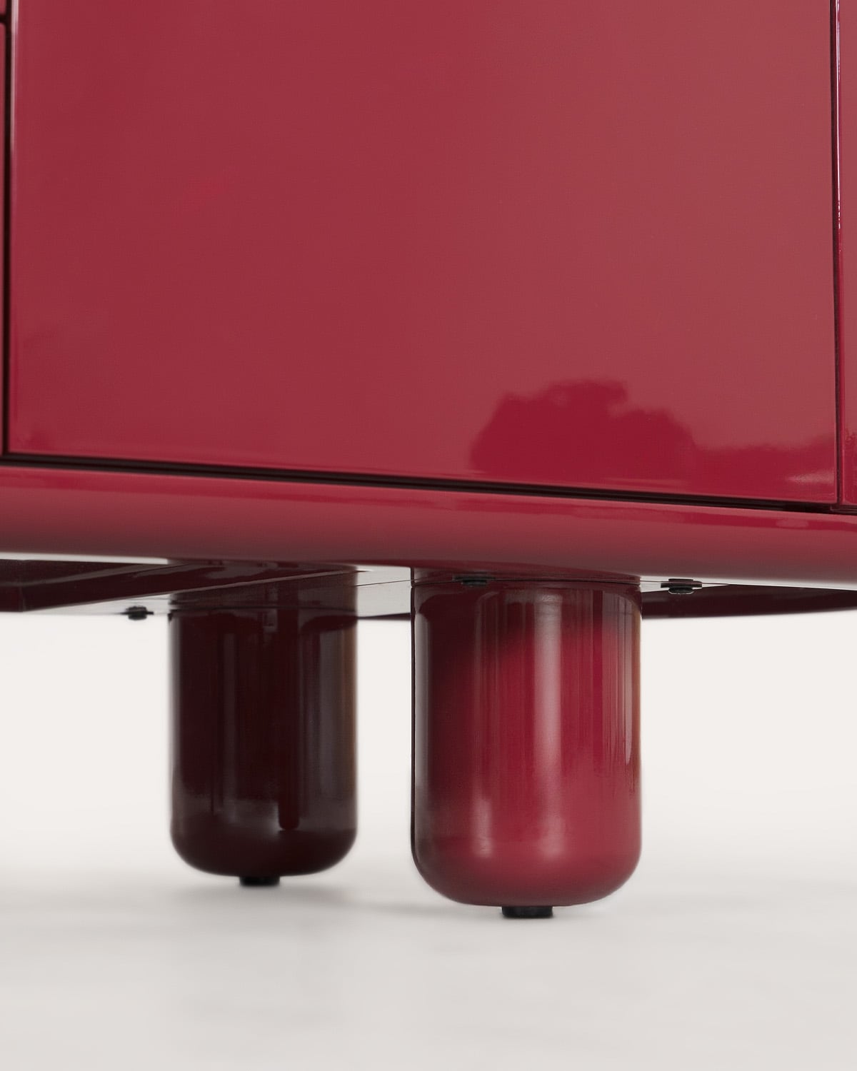 Suporte para TV com 2 portas e 2 gavetas 180x50 cm feito de madeira Oyku, imagem de galeria 12