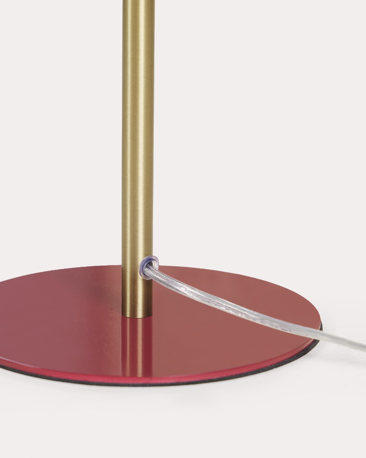 Luminária de mesa metálica Darthe, imagem de galeria 5