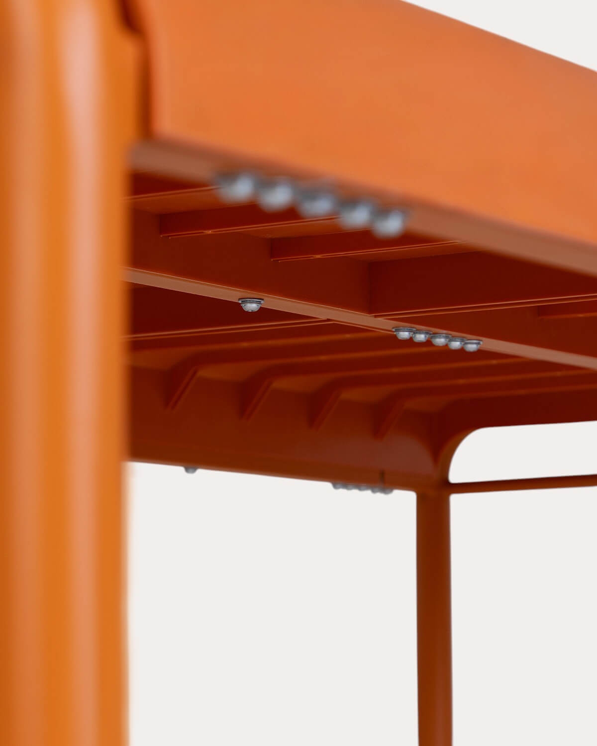 Conjunto com mesa retangular 153x90 cm e 4 cadeiras de exterior em polipropileno Baztan, imagem de galeria 9