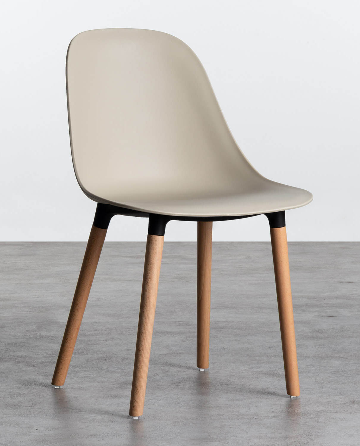 Dining Chair in Polypropylene and Wood Reine, gallery image 1