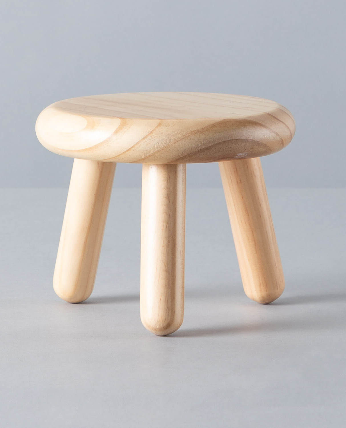 Kid's Wooden Stool (Ø20 cm) Piy, gallery image 1