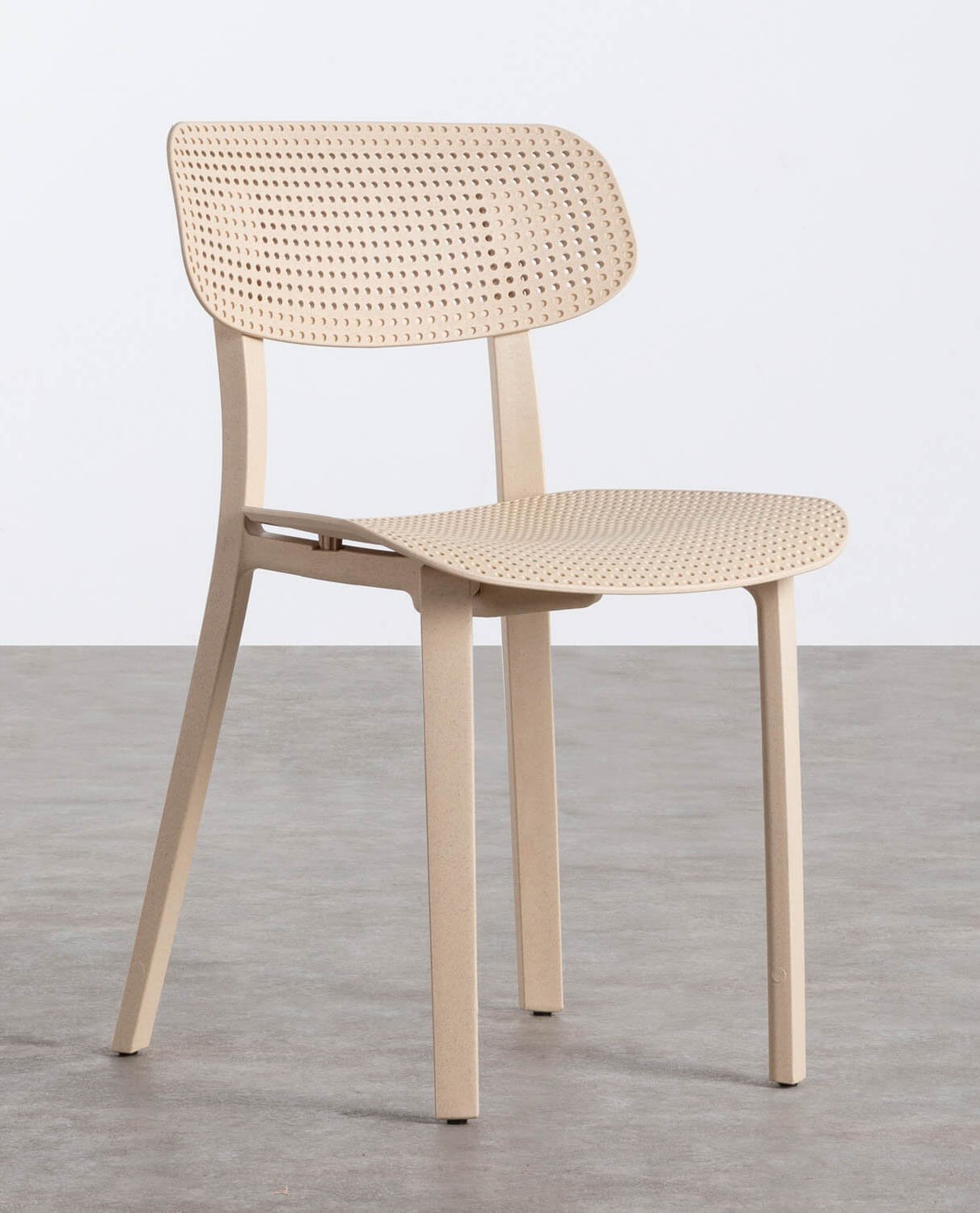 Pack 4 Outdoor Polypropylene Chairs 
Dasi Rejilla, gallery image 1