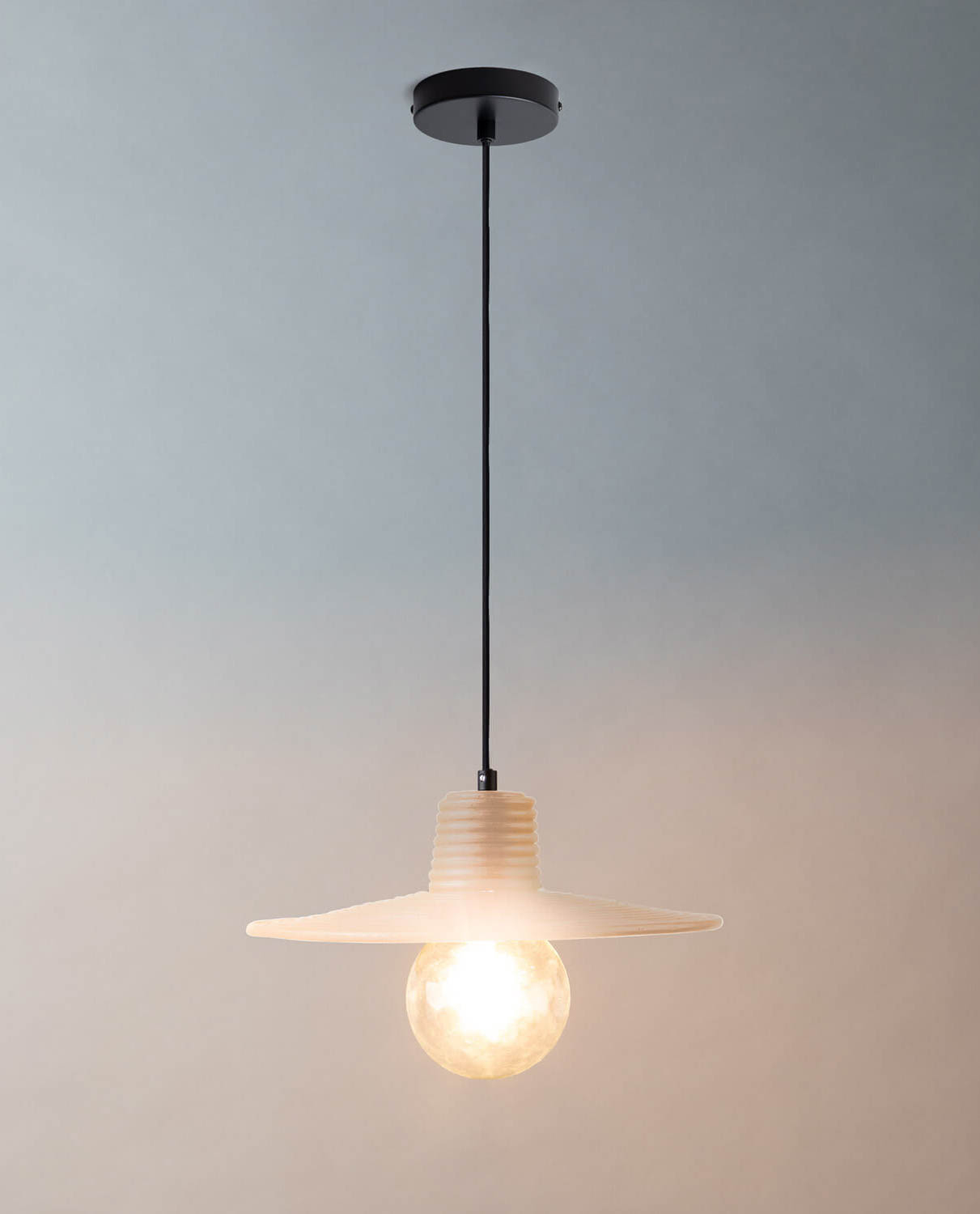 Metal and Rattan Ceiling Light Ø35,5 Molly, gallery image 2