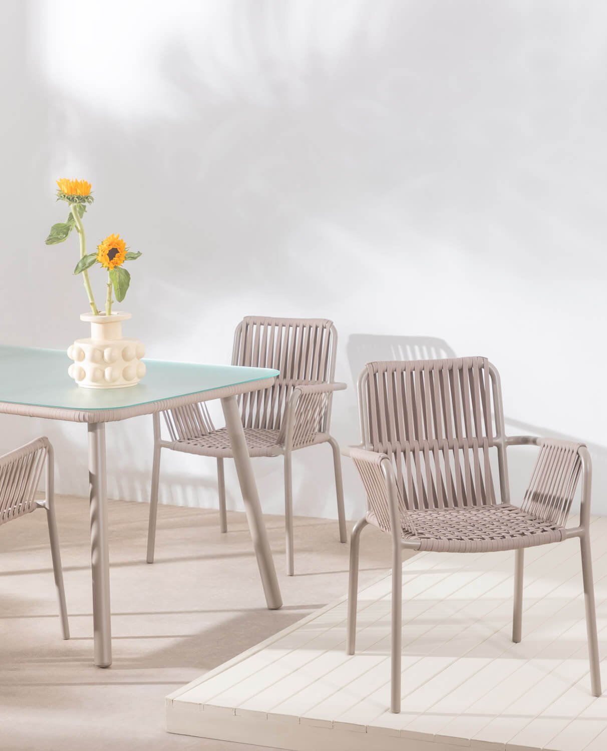 Pack of 4 Drian Trend Aluminum and Rope Outdoor Chairs, gallery image 2