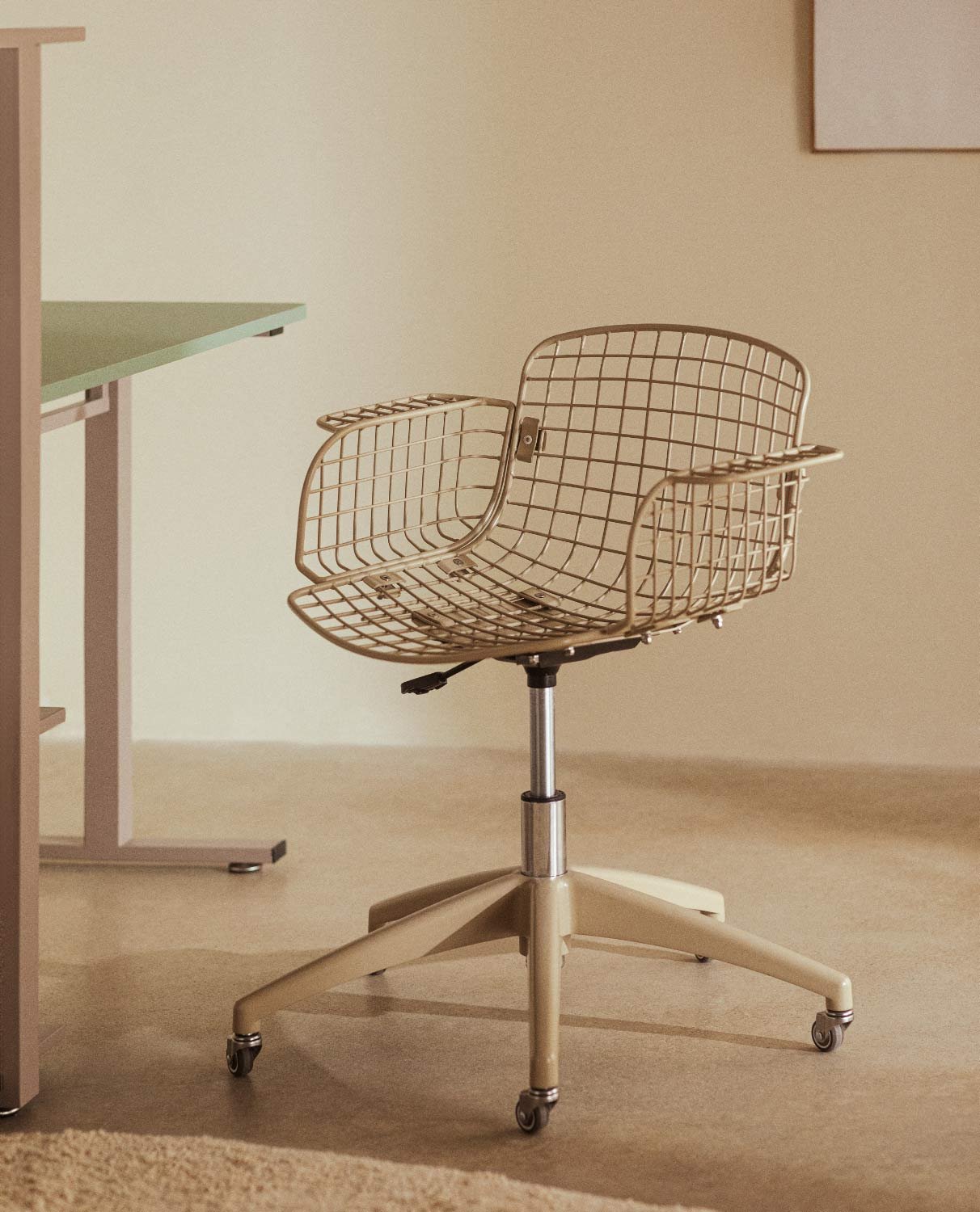 Vintage Desk Chair Low Back Aras Trend, gallery image 2