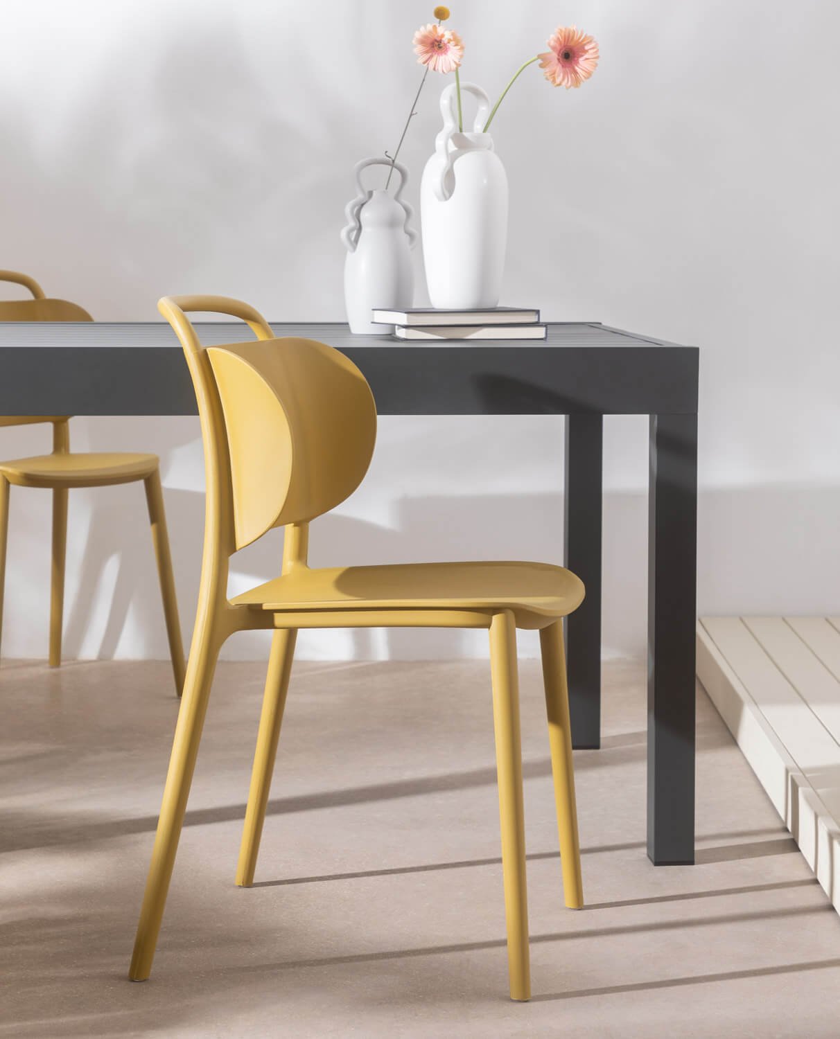 Pack of 4 Polypropylene Dining Chairs Kole, gallery image 2