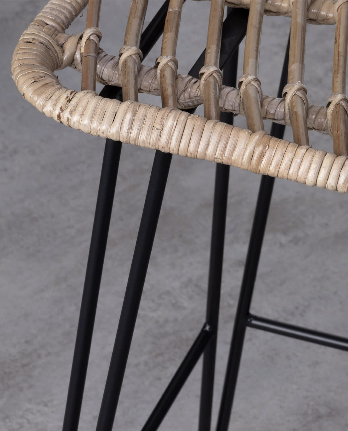 Pack 2 Tall Natural Rattan Stools (67 cm) Italia - themasie.com