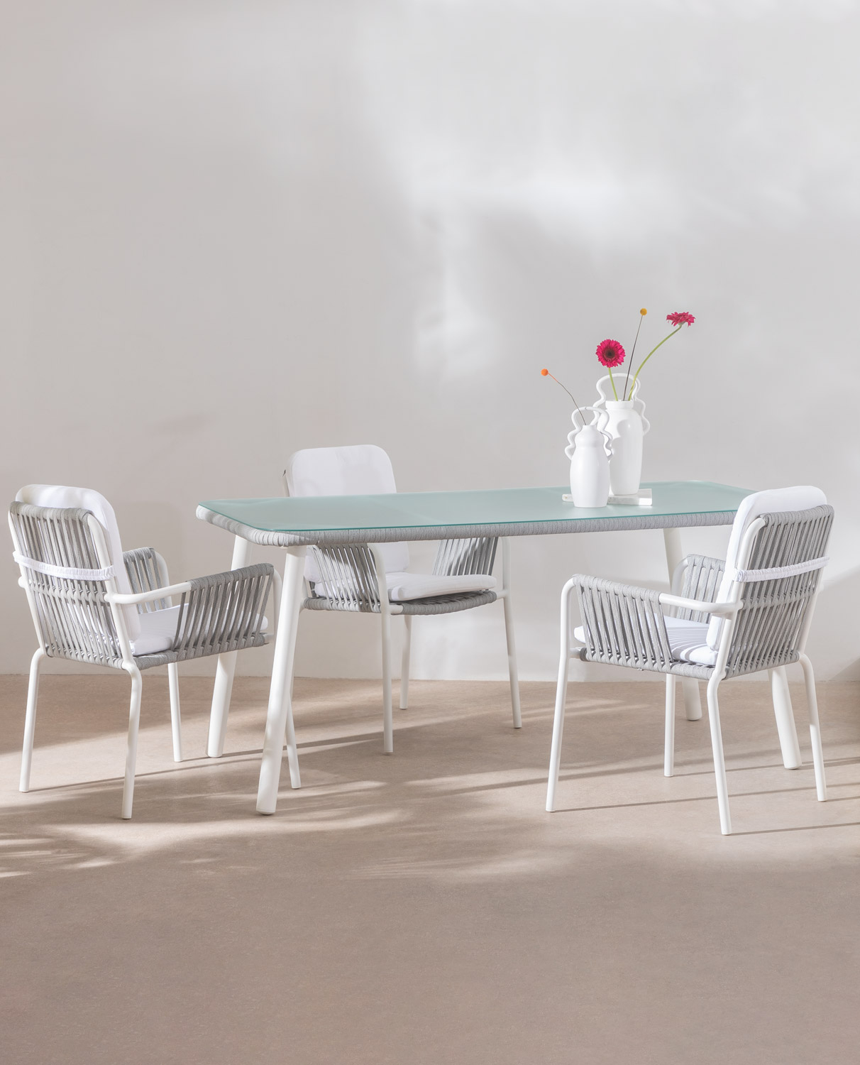 Rectangular Aluminium and Glass Dining Table (160x90 cm) Drian, gallery image 2