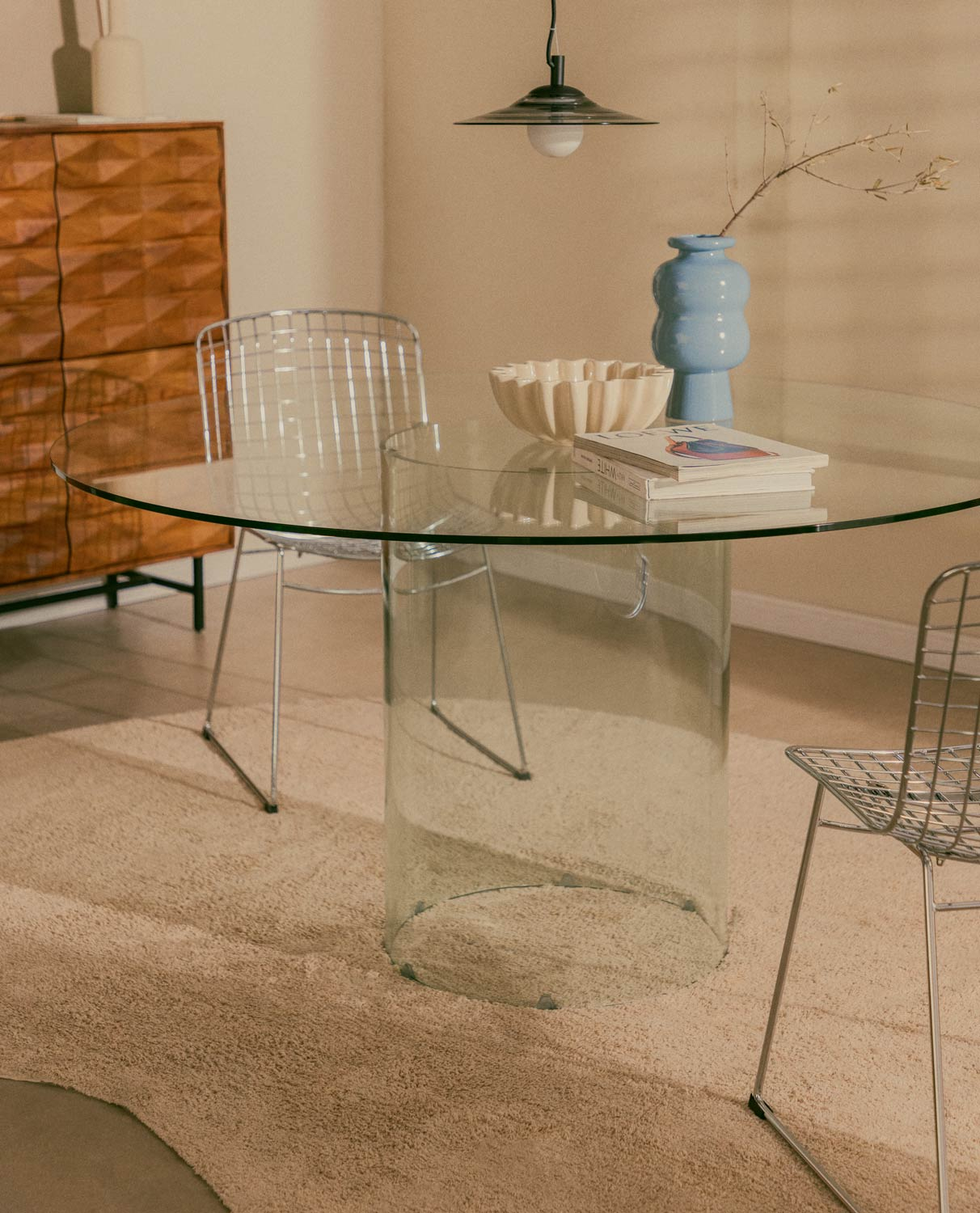 Kolu Tempered Glass Round Table Set and 4 Aras Metal Chairs, gallery image 3