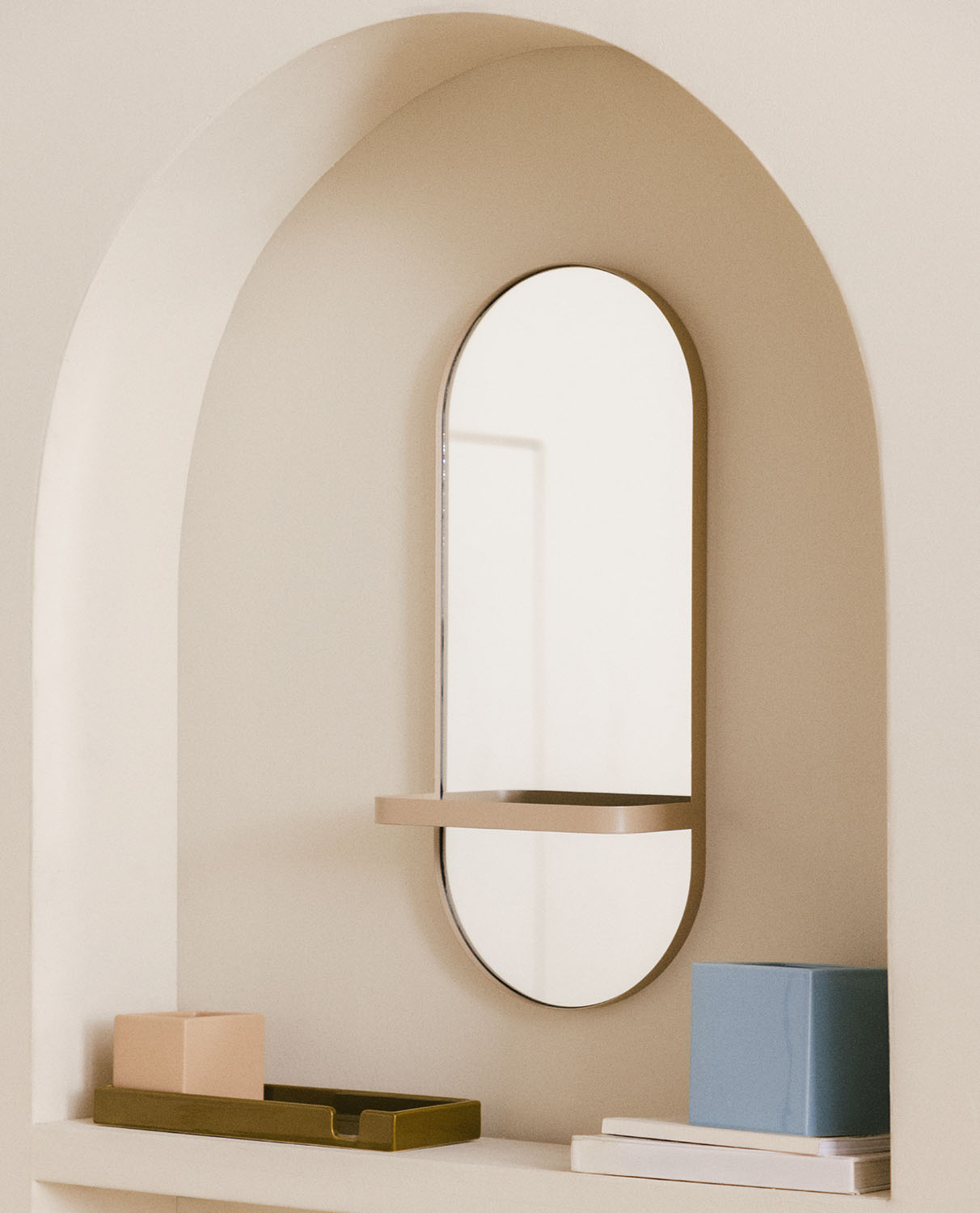 Wall Mirror with Metal Shelf Laiz, gallery image 2