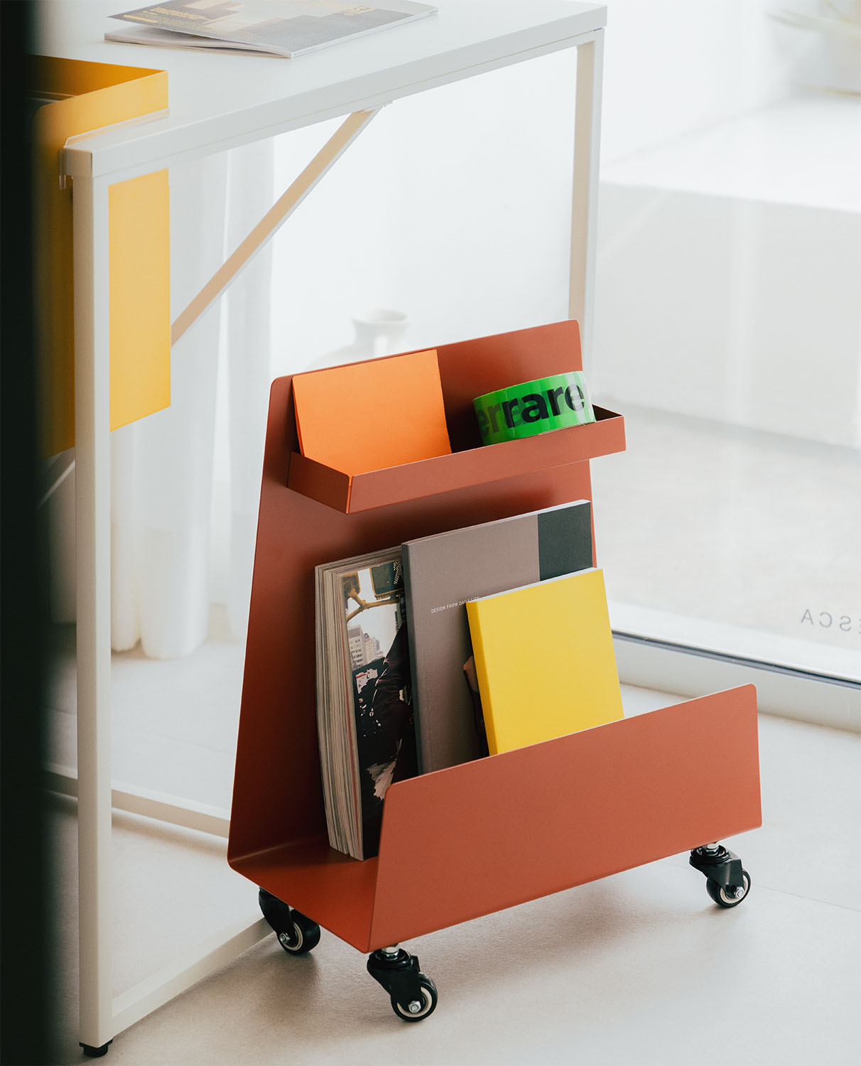 Auxiliary Cart with Metal Shelf Izan, gallery image 2