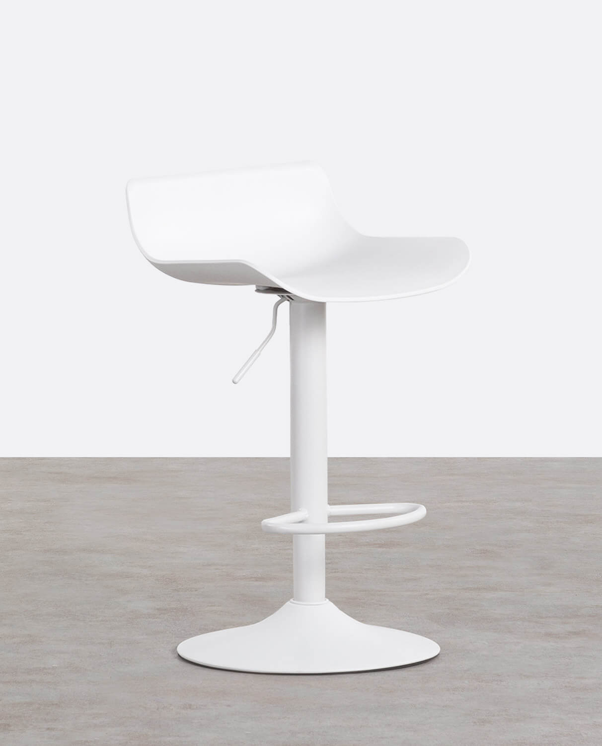 Pack of 2 Adjustable High Stools in Polyethylene and Metal Corea, gallery image 1