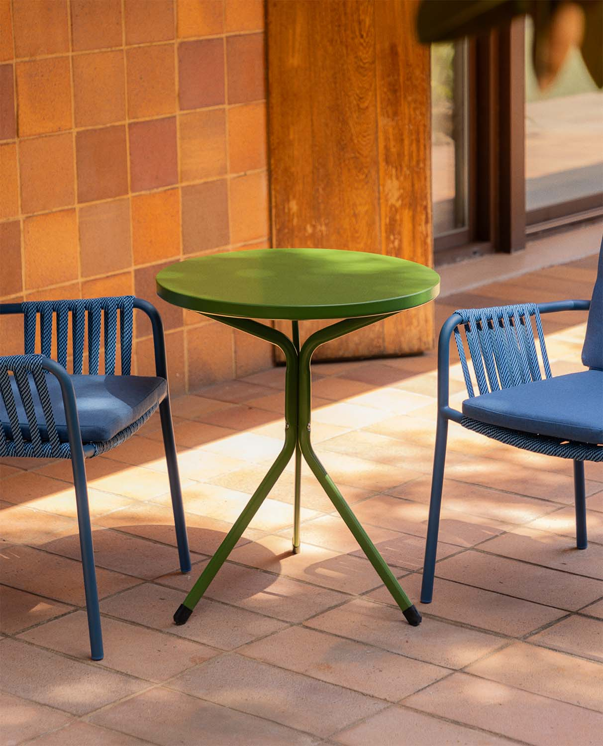 Round Metal Table (Ø60 cm) Enlo, gallery image 2