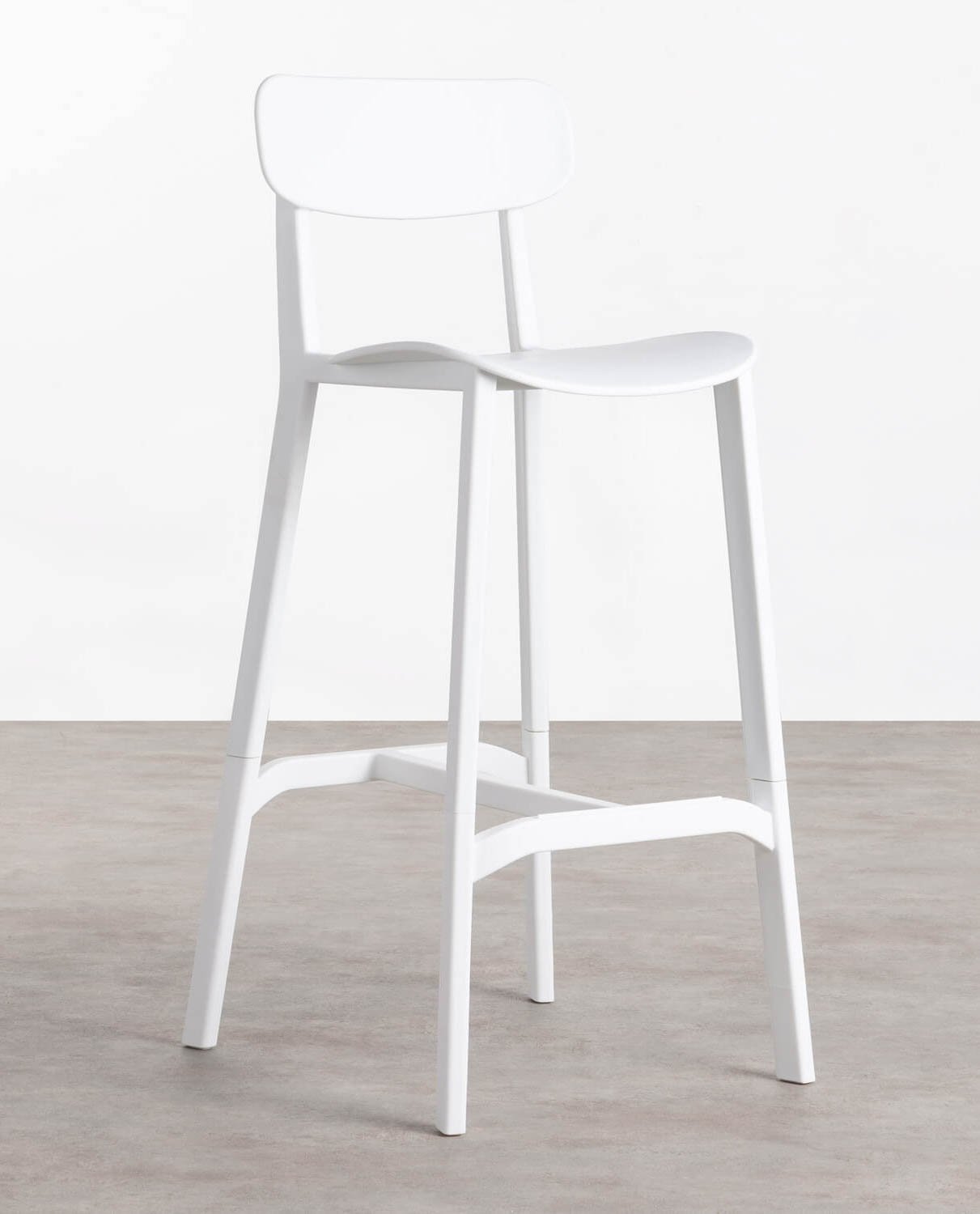 Pack of 4 Catta Polypropylene High Stools (79 cm), gallery image 1