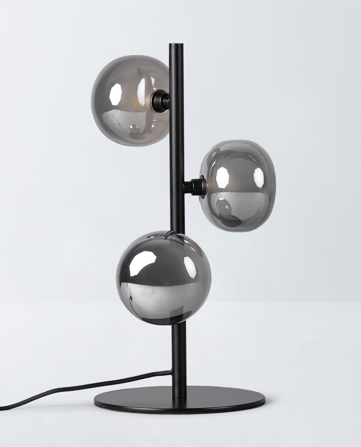 Dasha Metal Table Lamp, gallery image 1